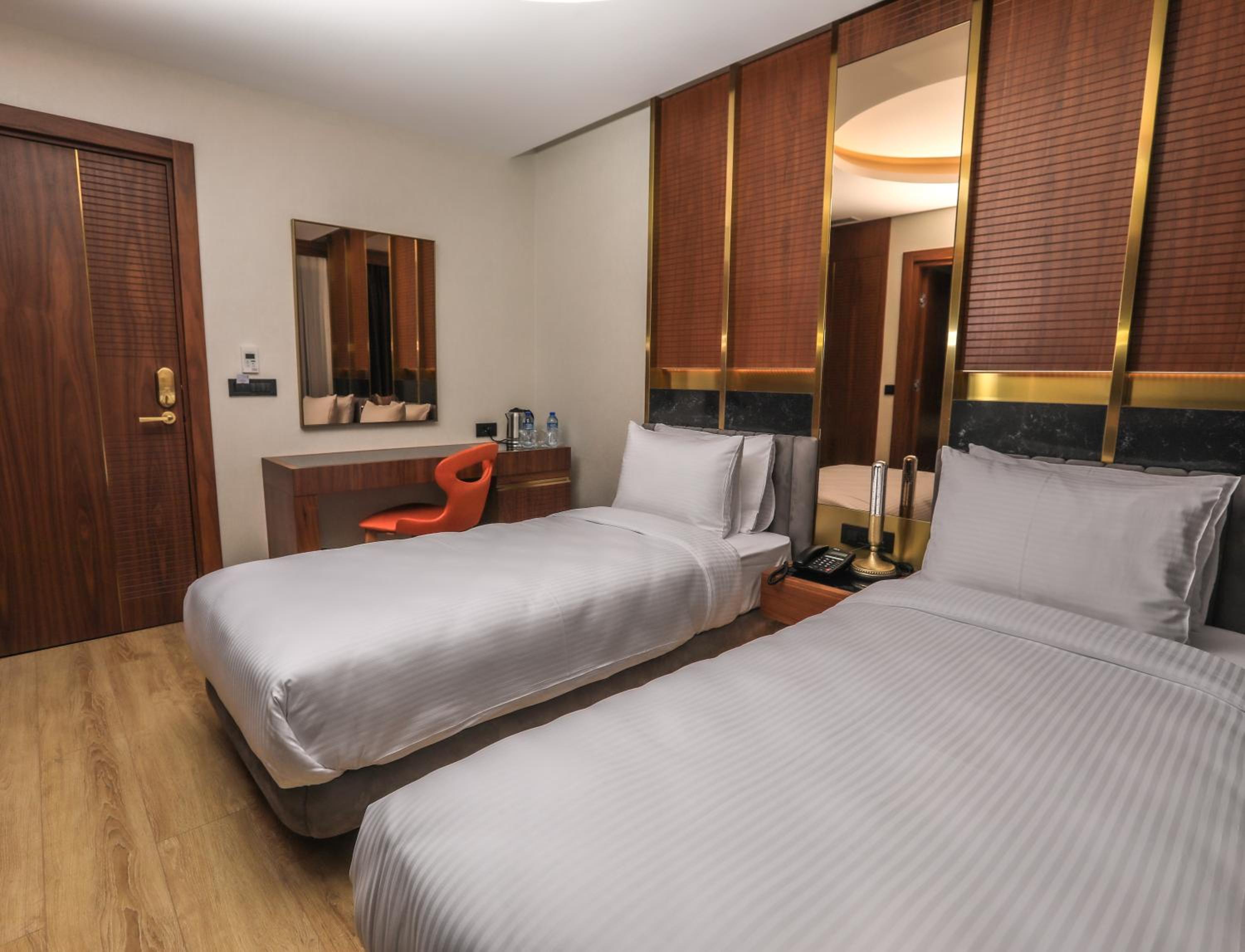 Premier Twin Room photo 1