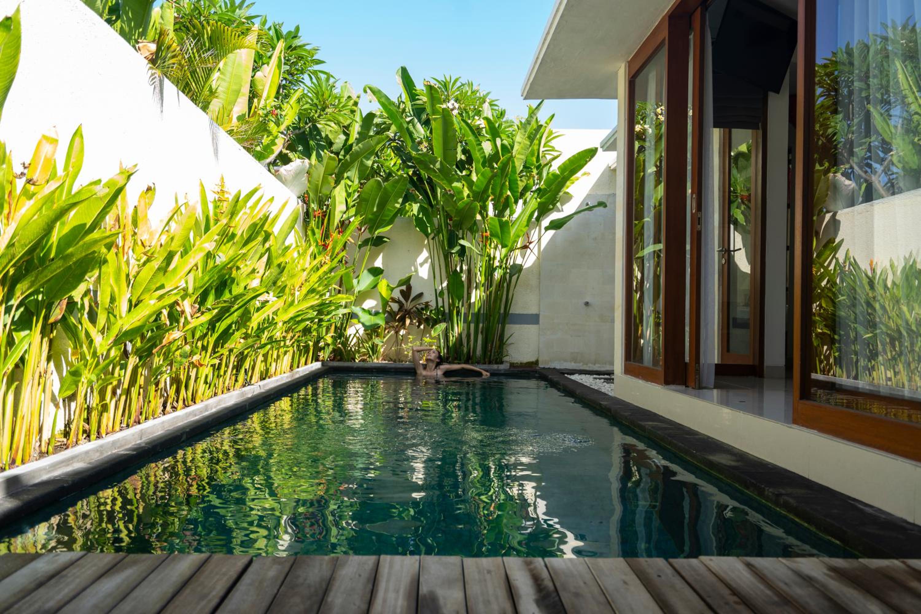 One-Bedroom Villa with Private Pool - Photo 38