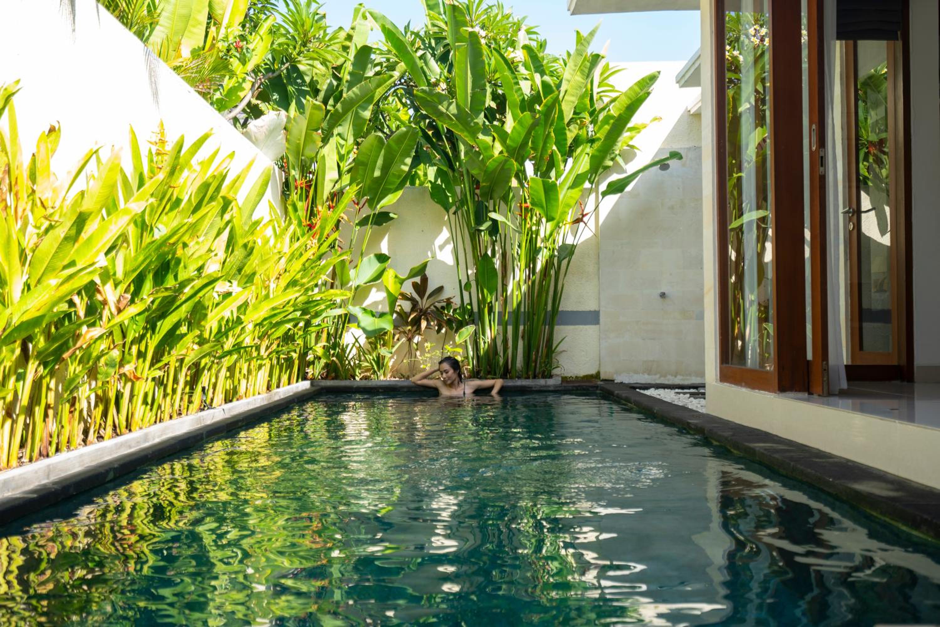 One-Bedroom Villa with Private Pool - Photo 37