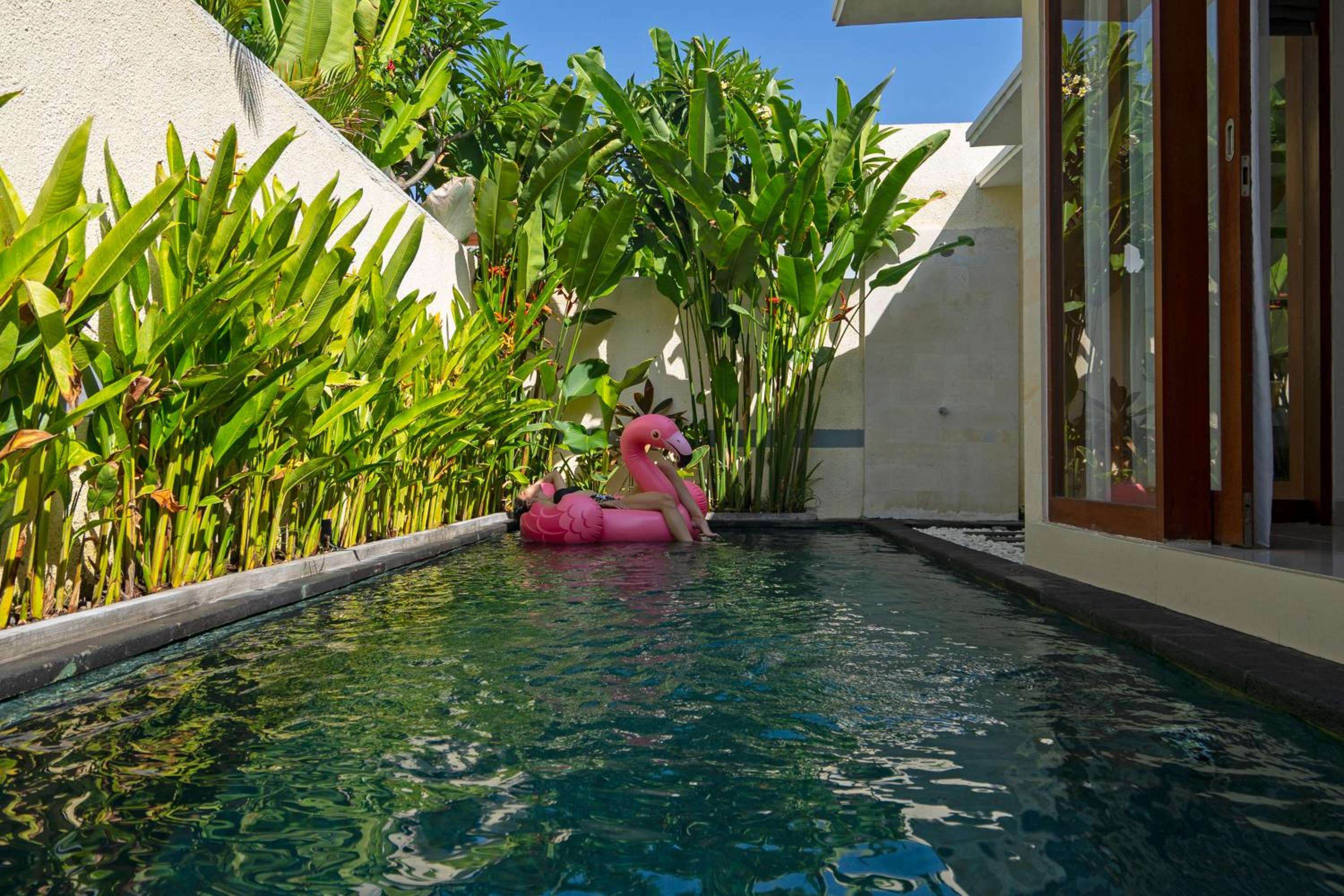 One-Bedroom Villa with Private Pool - Photo 32
