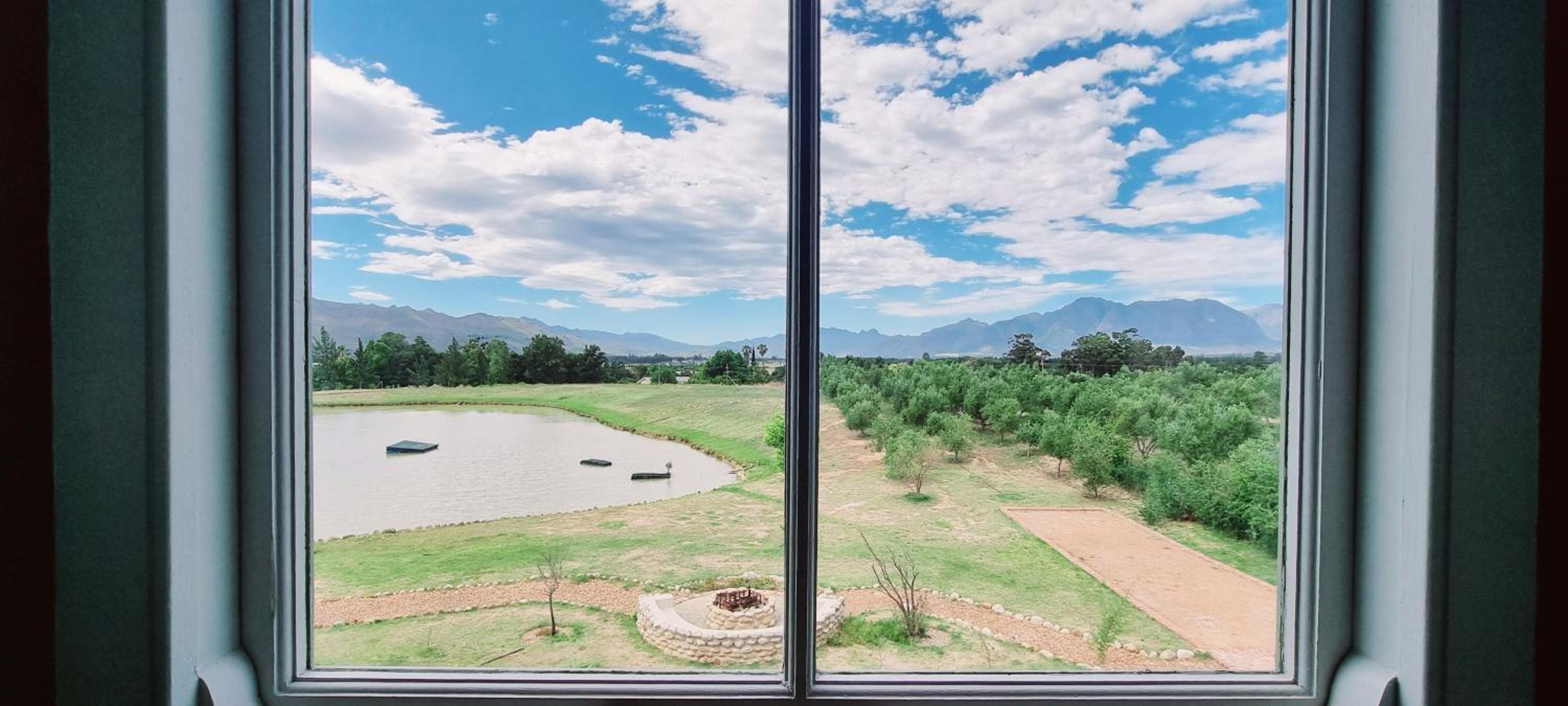 Suite with Mountain View - Photo 23