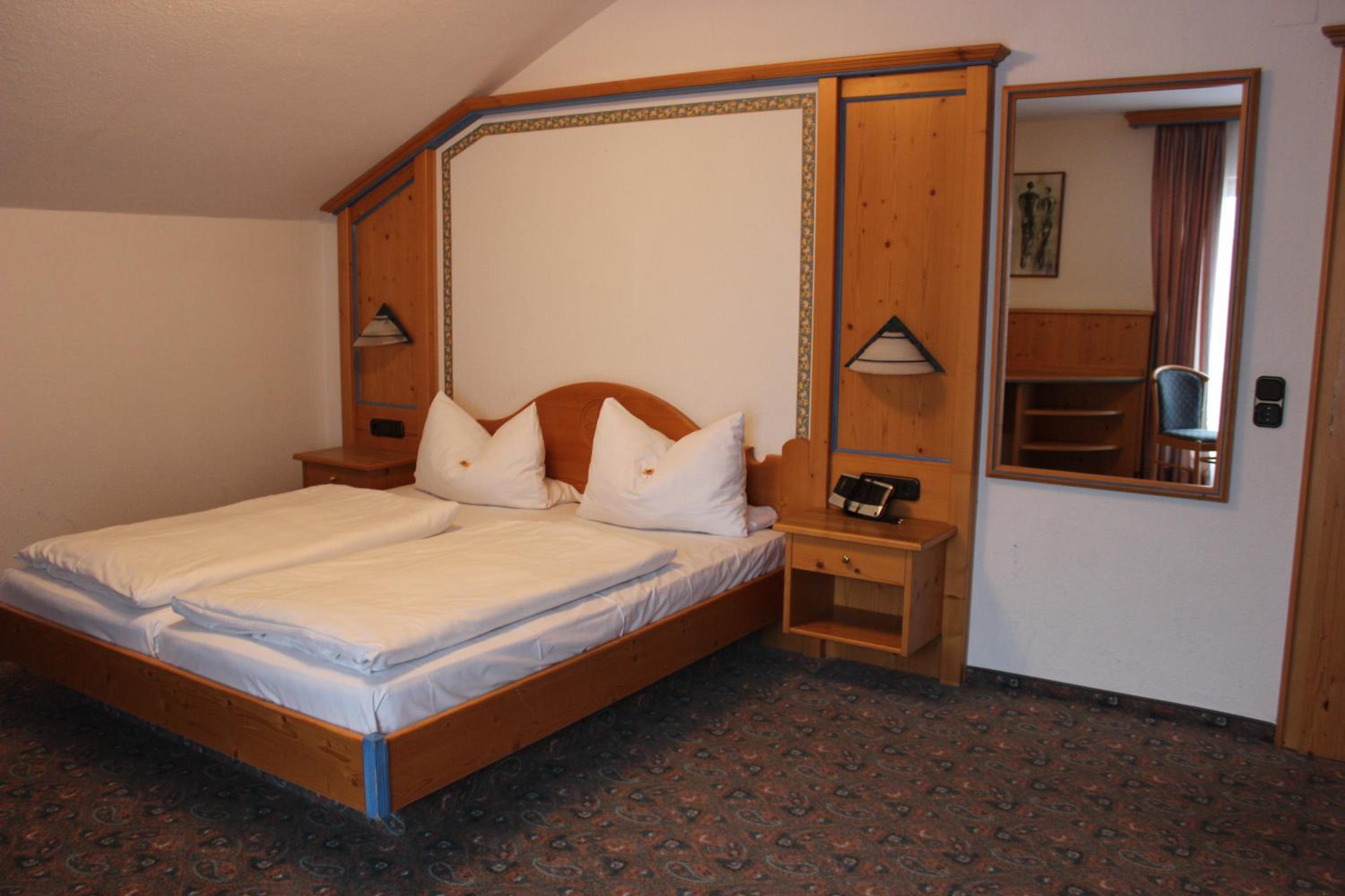Quadruple Room with Balcony photo 3