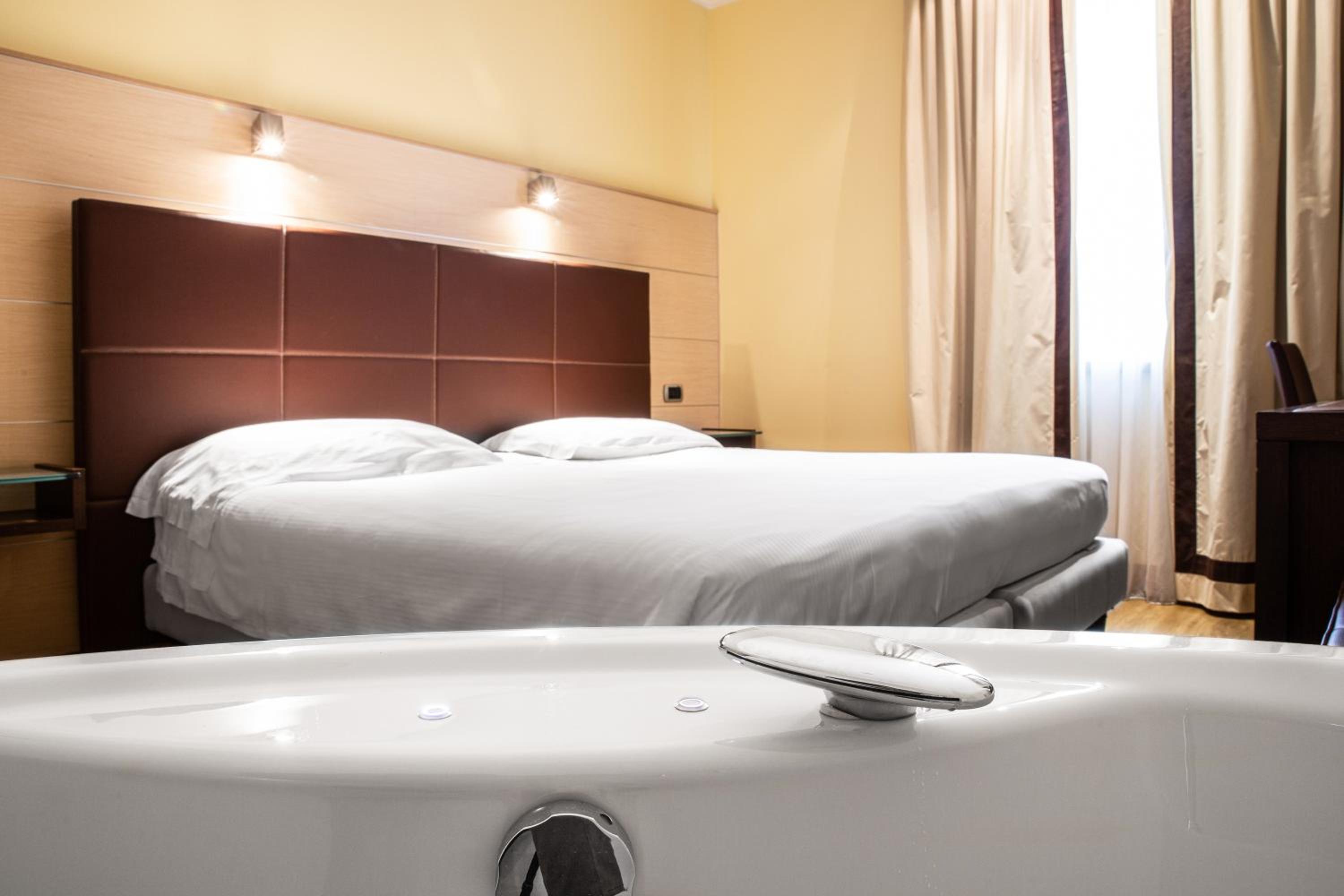 Superior Room with Spa Bath