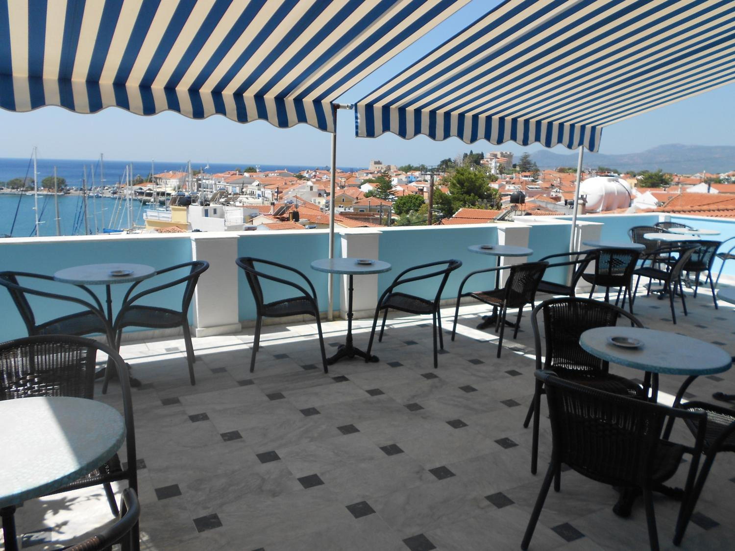 Double Room with Sea View - Photo 5
