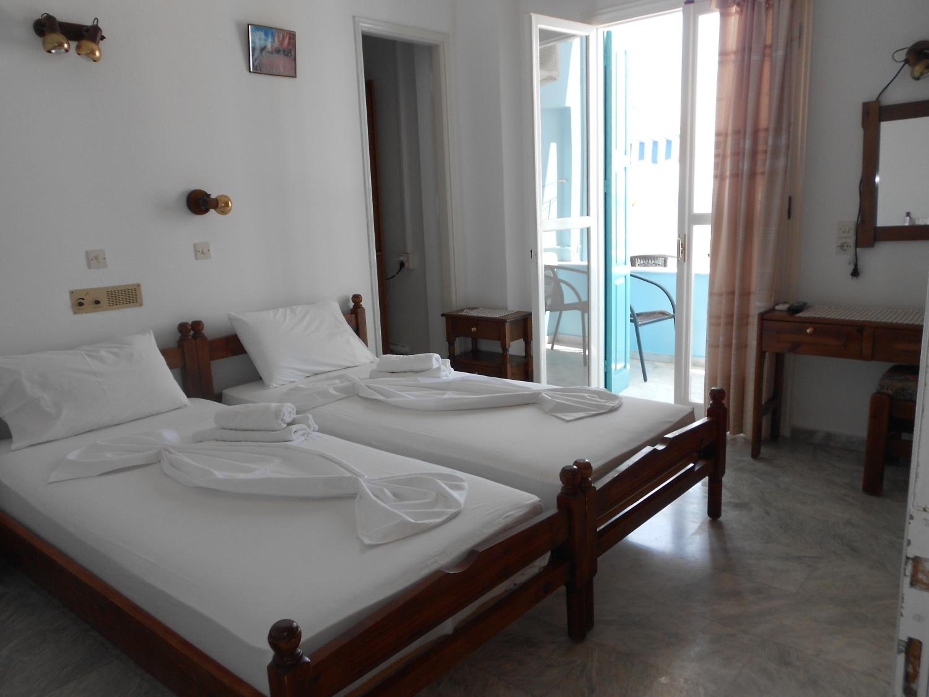 Double Room with Sea View - Photo 8