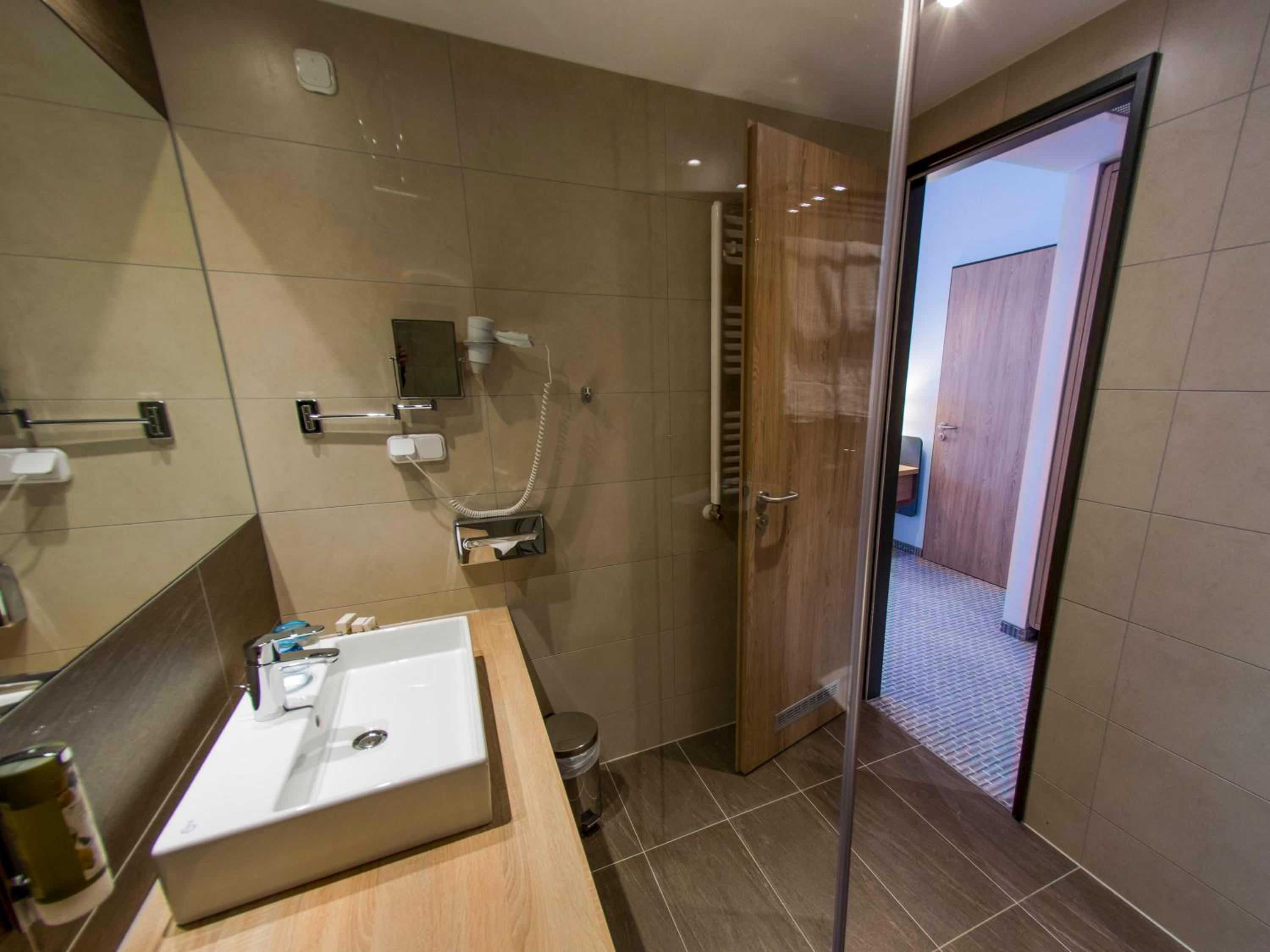 Superior Triple Room photo 2