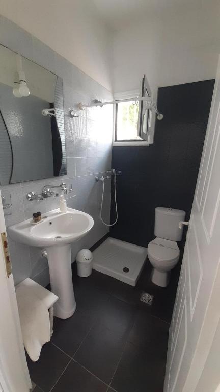 Deluxe Twin Room with Sea View photo 1