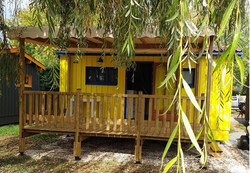 Mobile Home - Photo 1