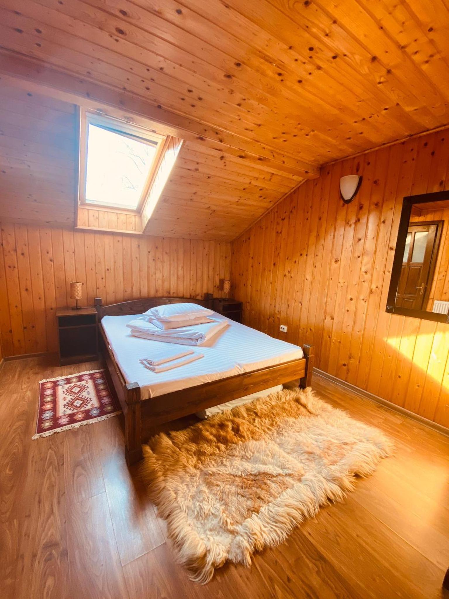 Four-Bedroom House photo 2