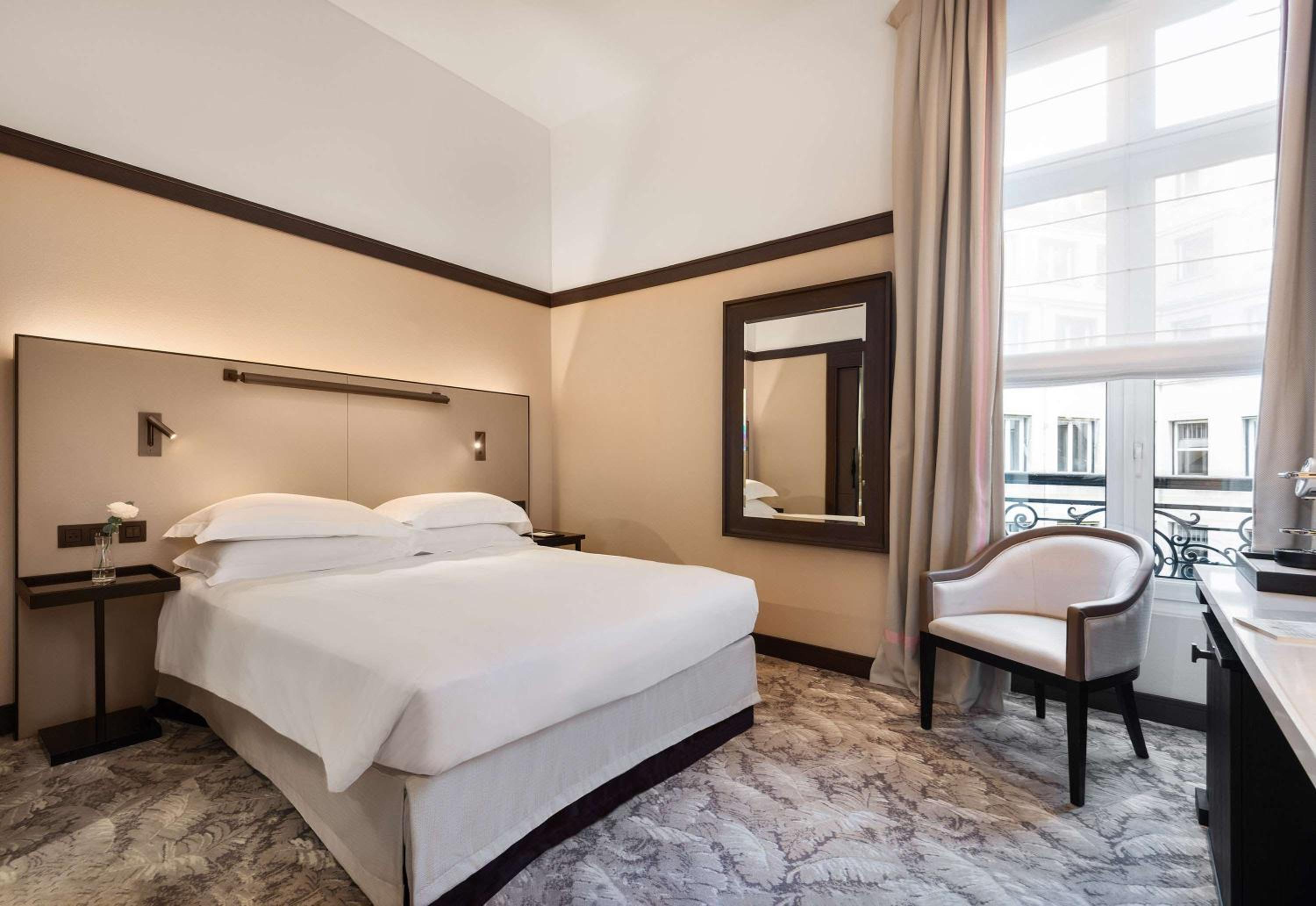 Queen Room