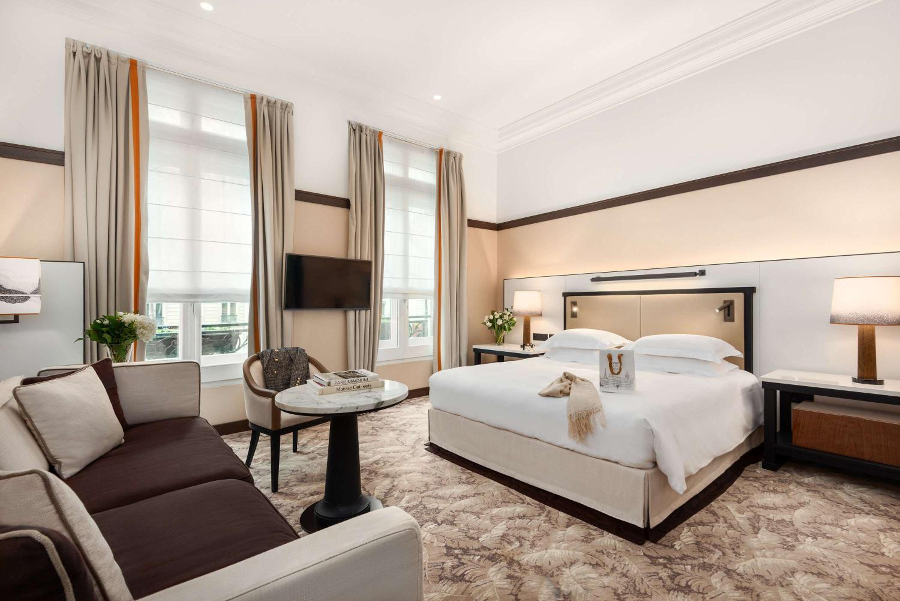 Junior King Suite