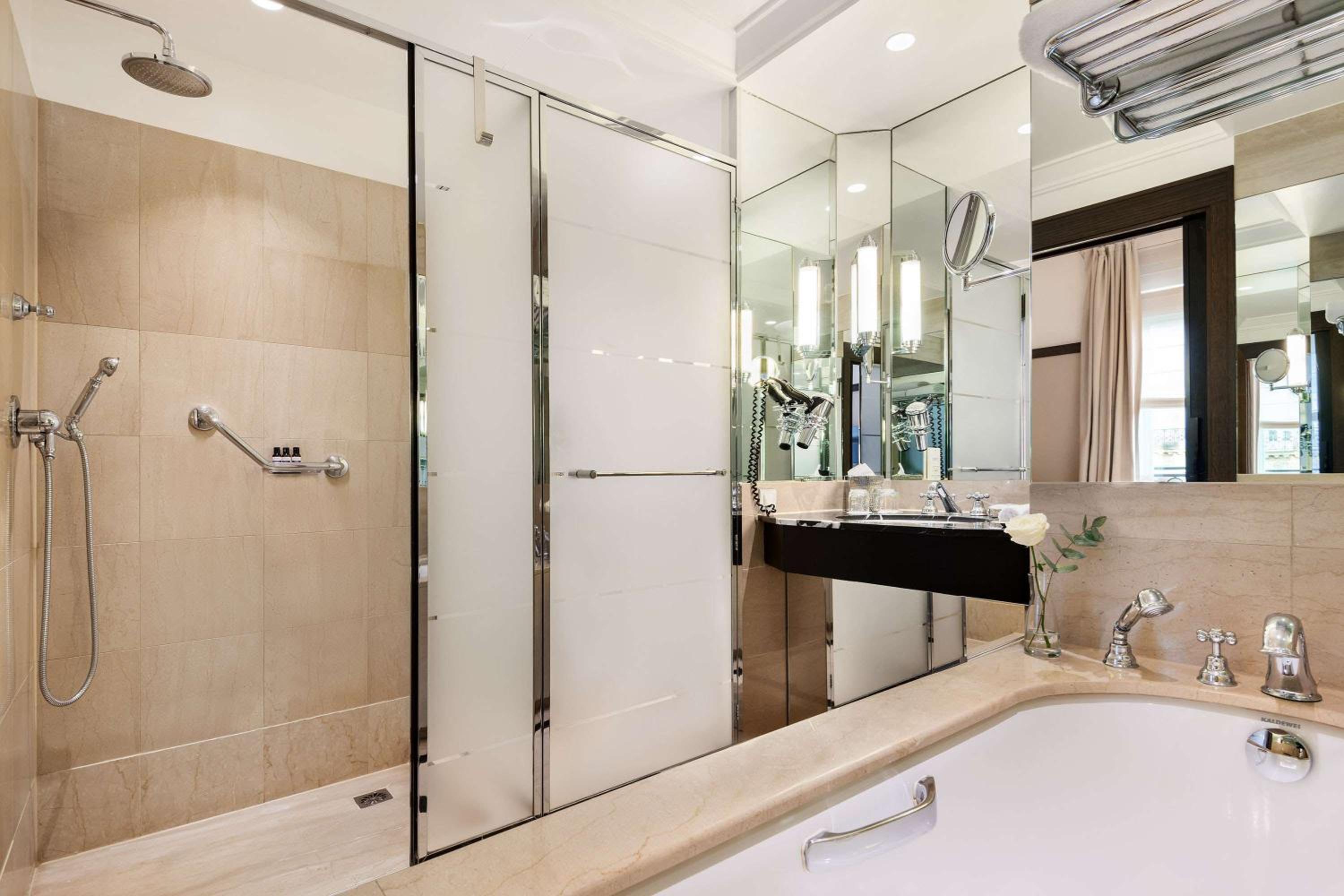 Premium Twin Room