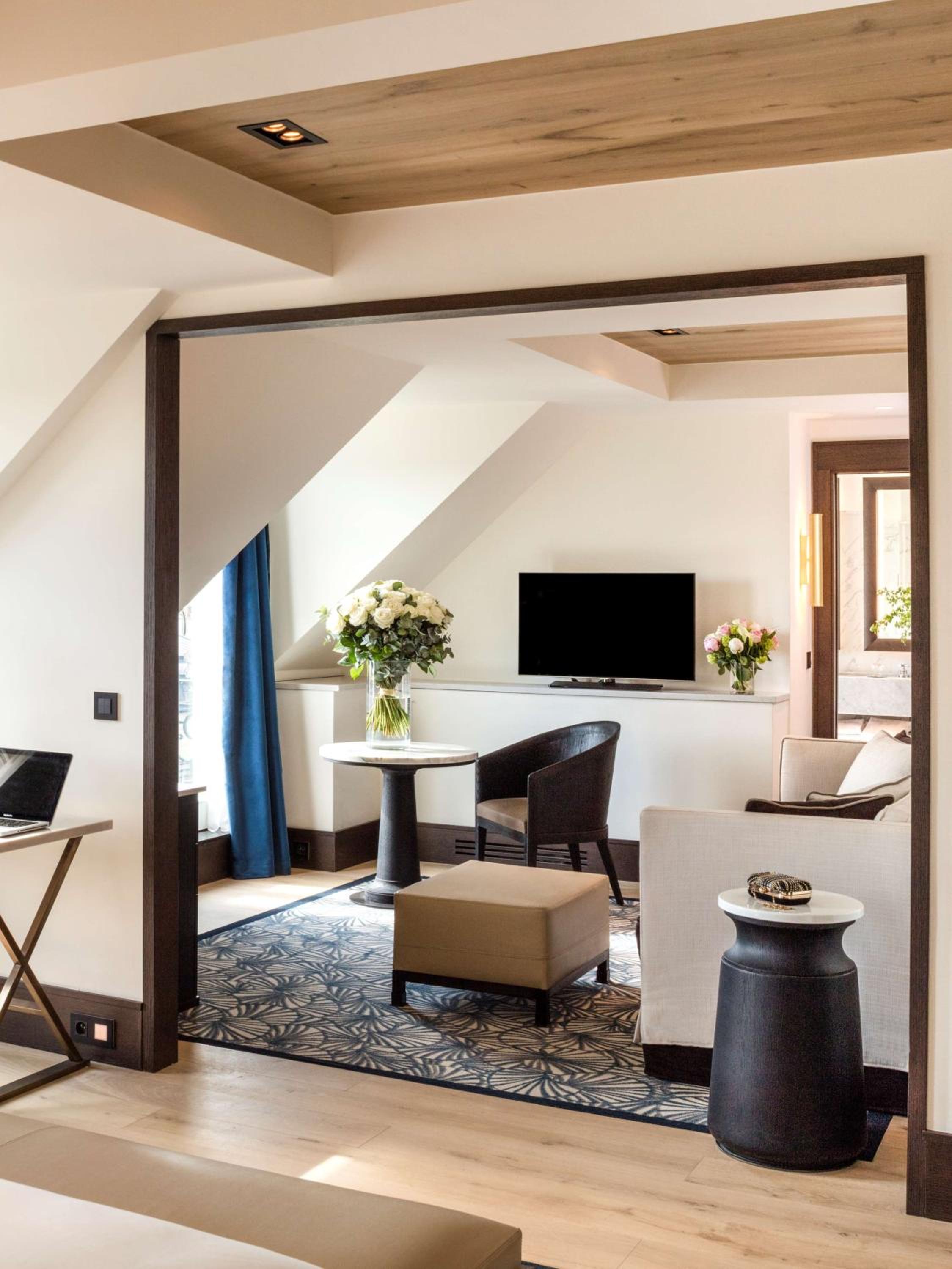 Suite thumbnail 6