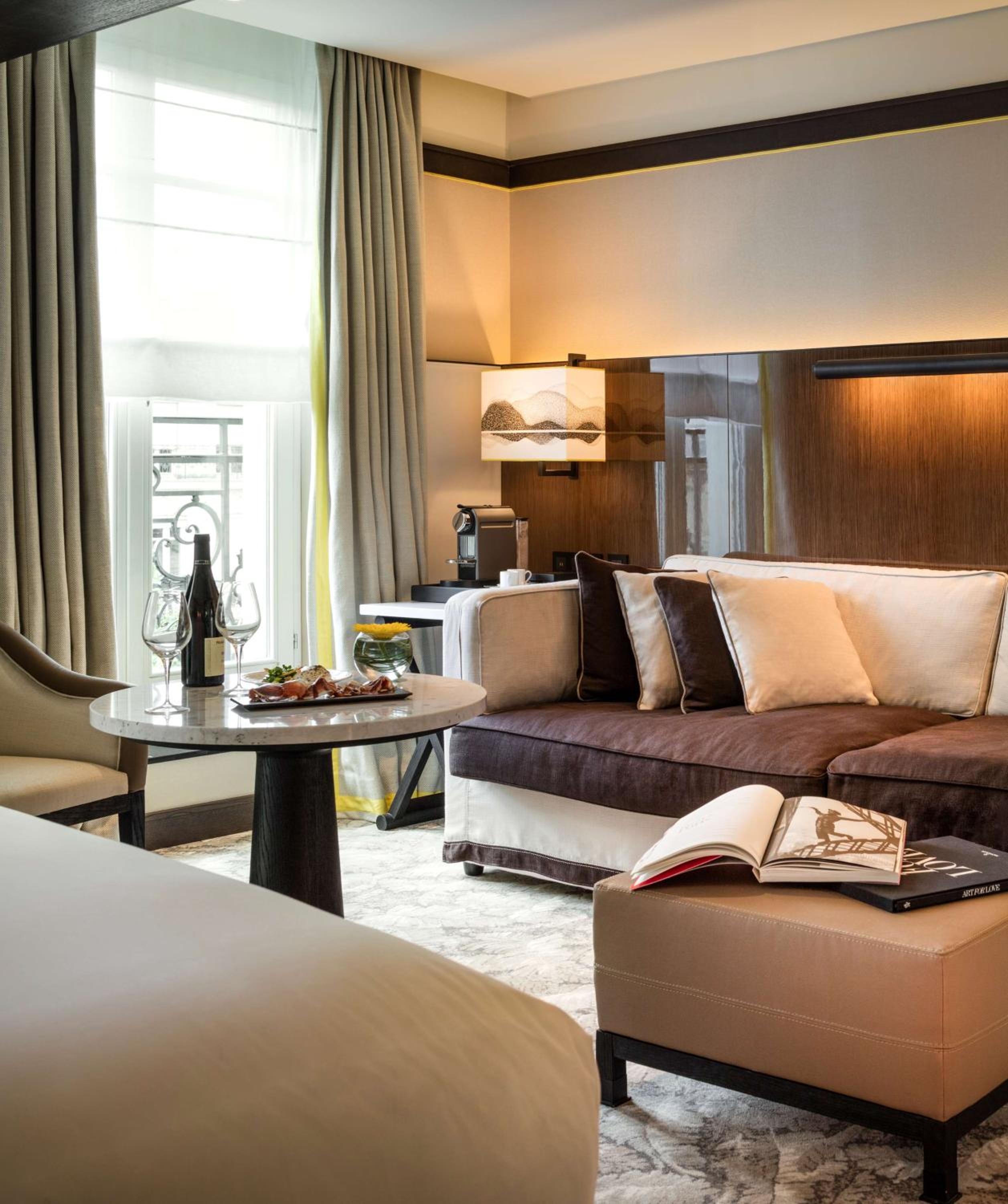 Junior Twin Suite