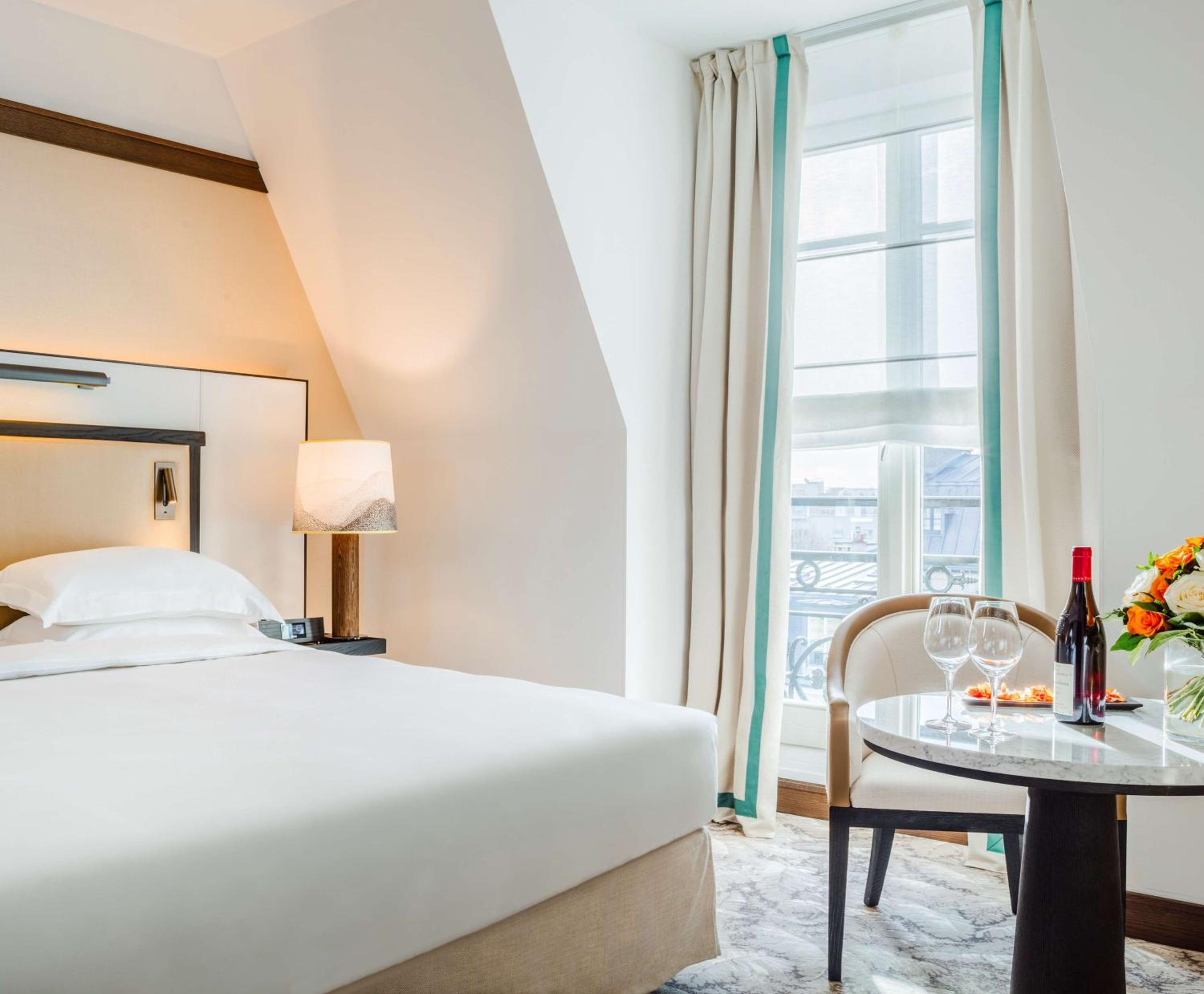 Deluxe King Room