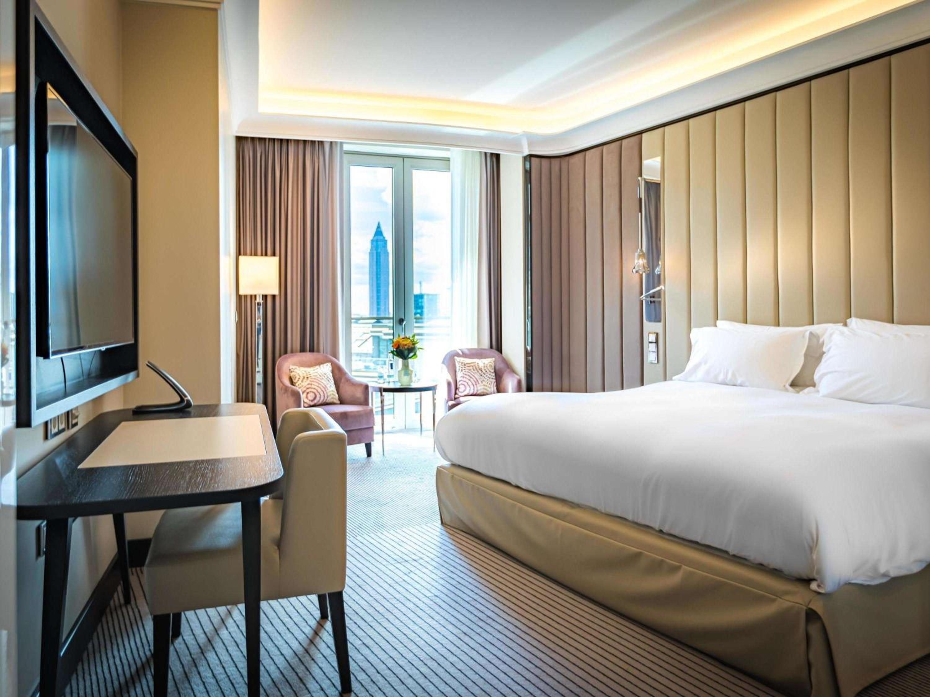 Klassisches Zimmer mit Queensize-Bett
