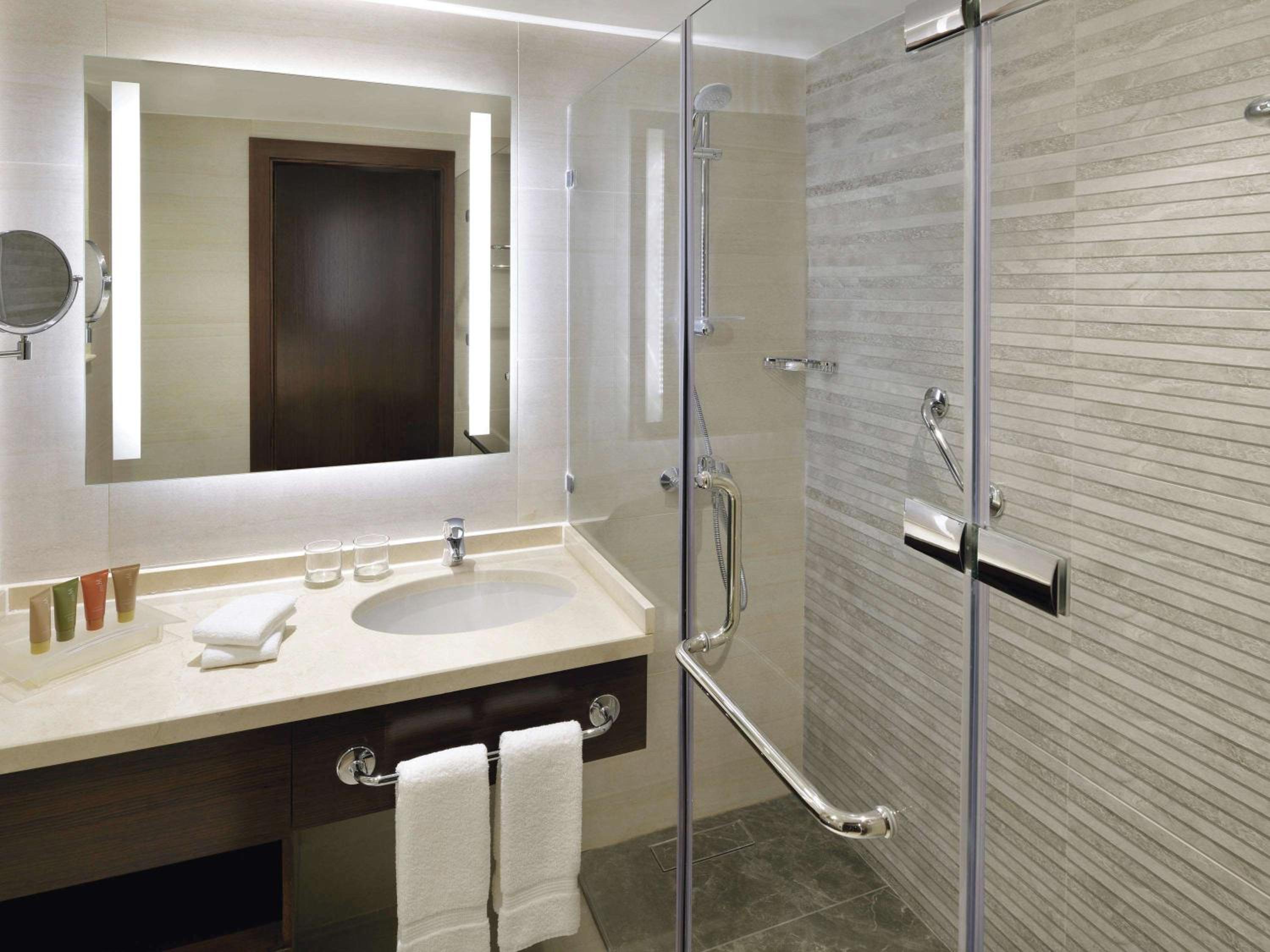 Executive Twin Room - Photo 6