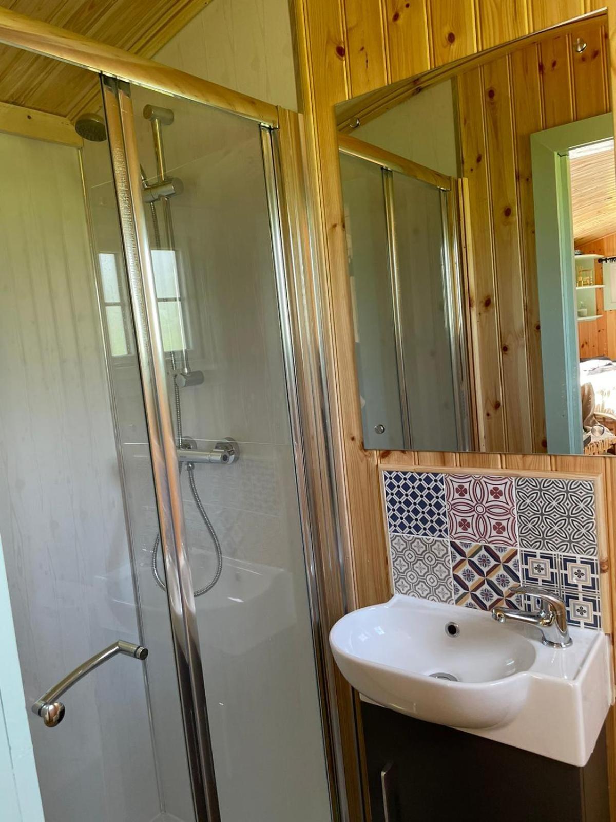 One-Bedroom Chalet - Photo 3