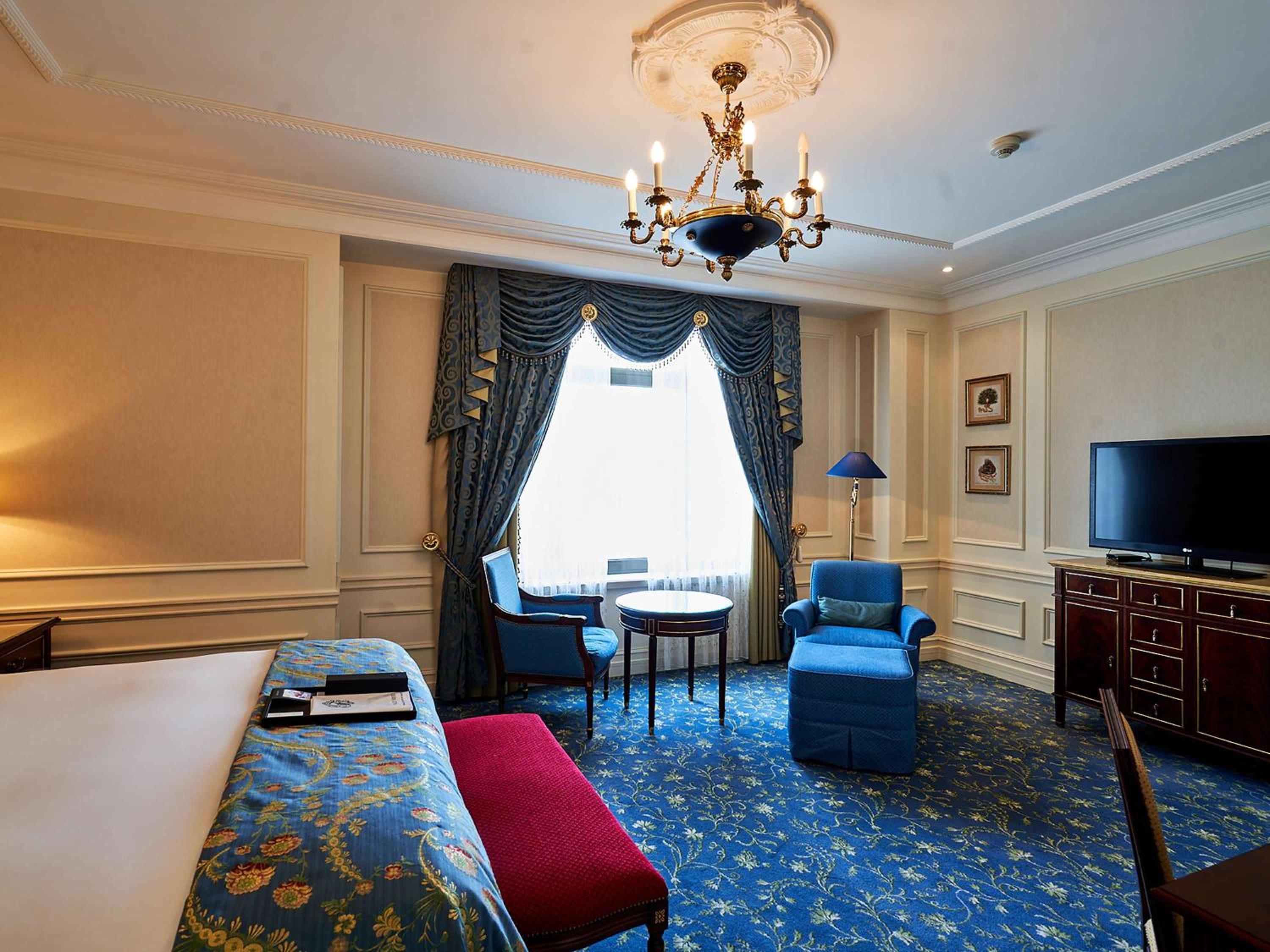 Fairmont Gold King Room with City View photo 2