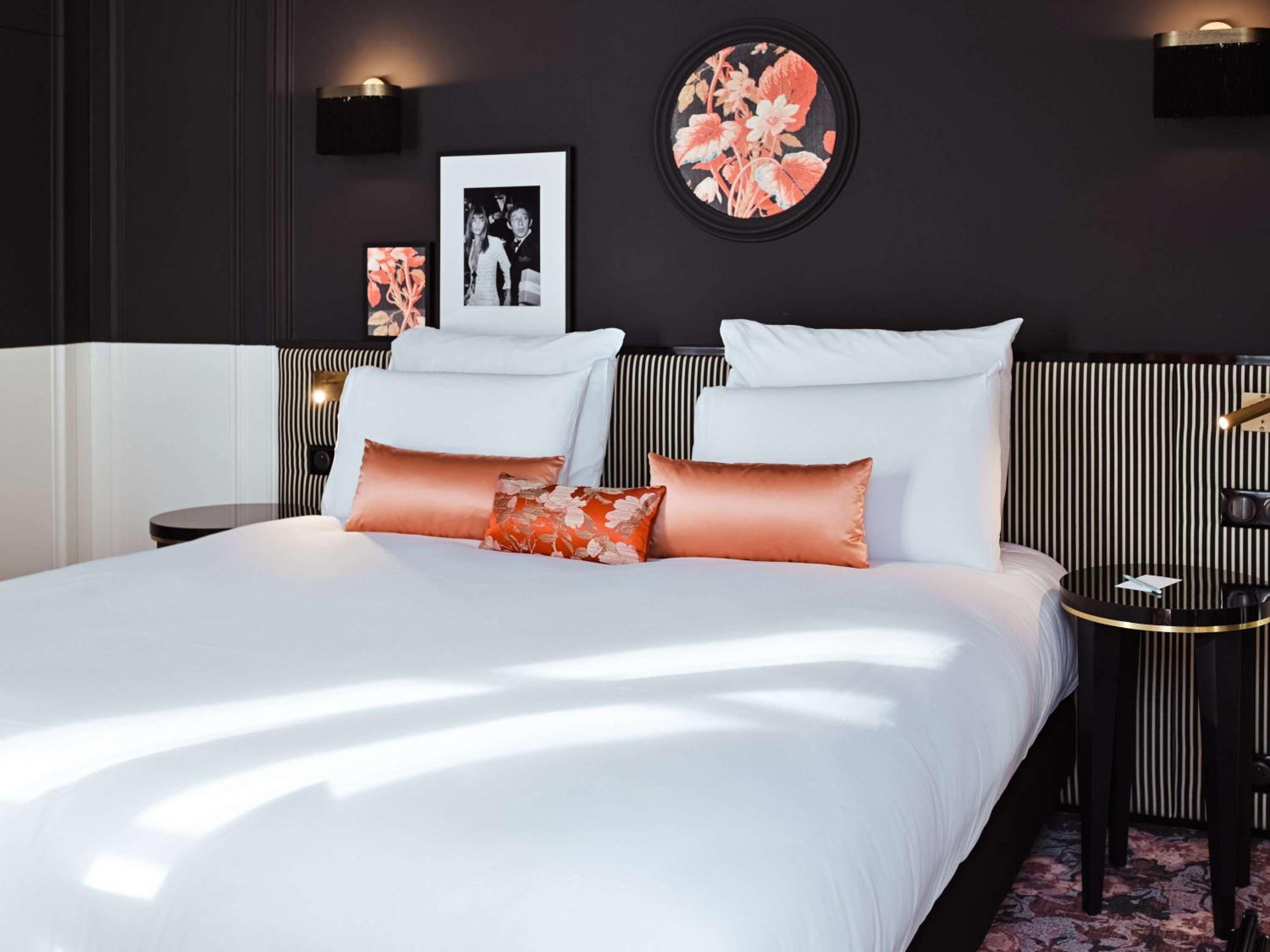 Standard One Double Bed thumbnail 5