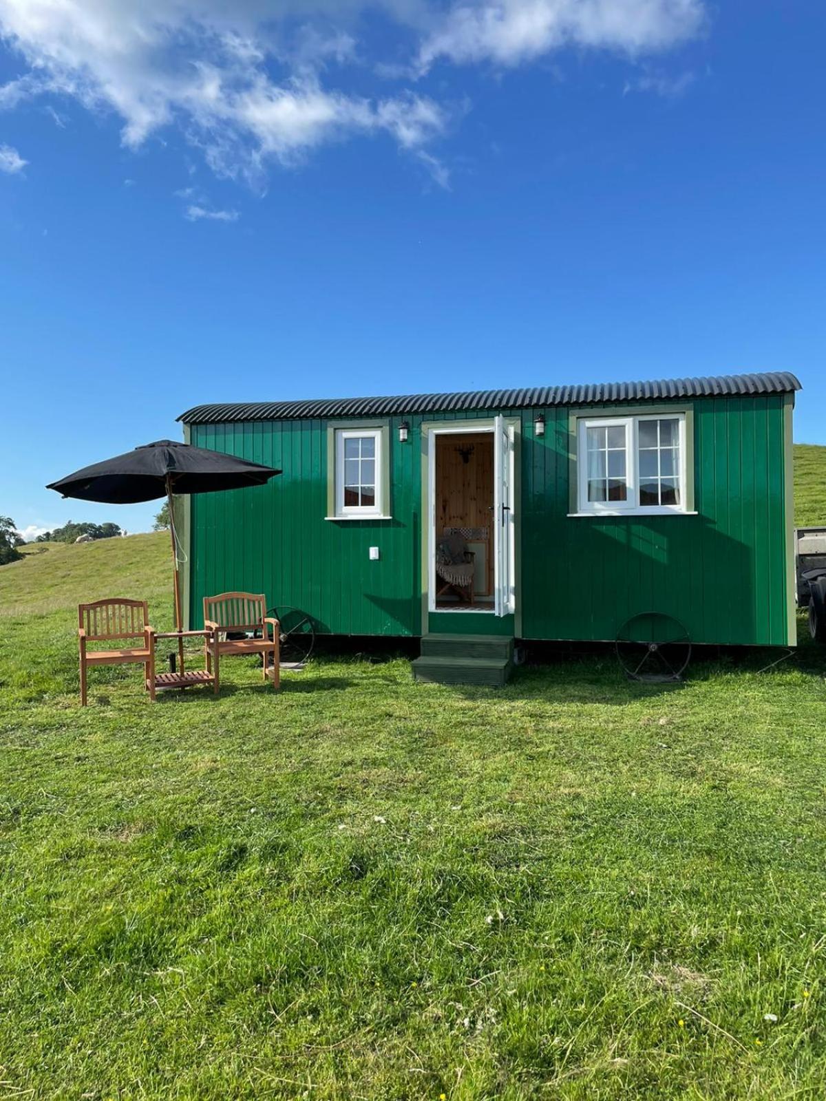 One-Bedroom Chalet - Photo 2