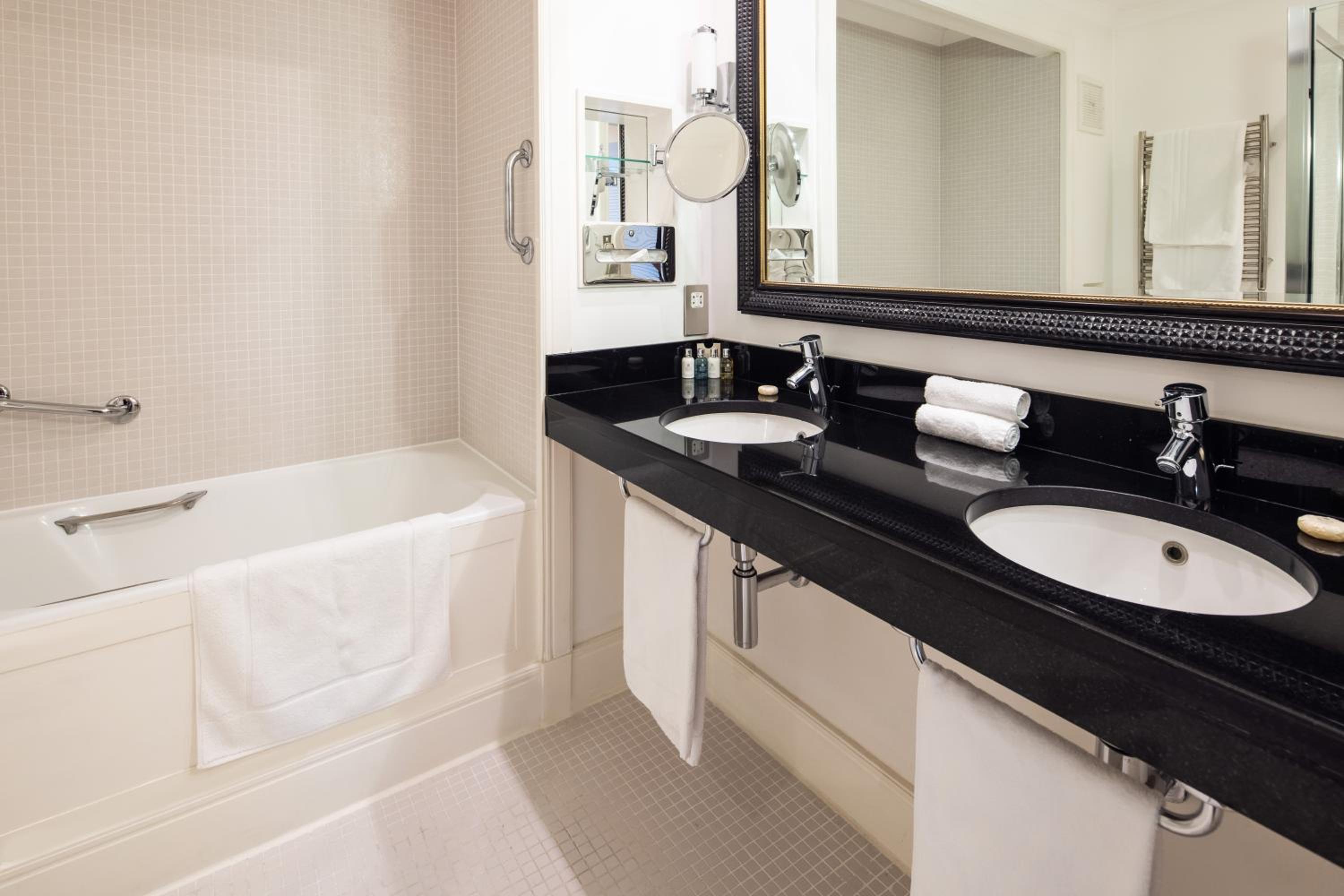 Executive Suite photo 3