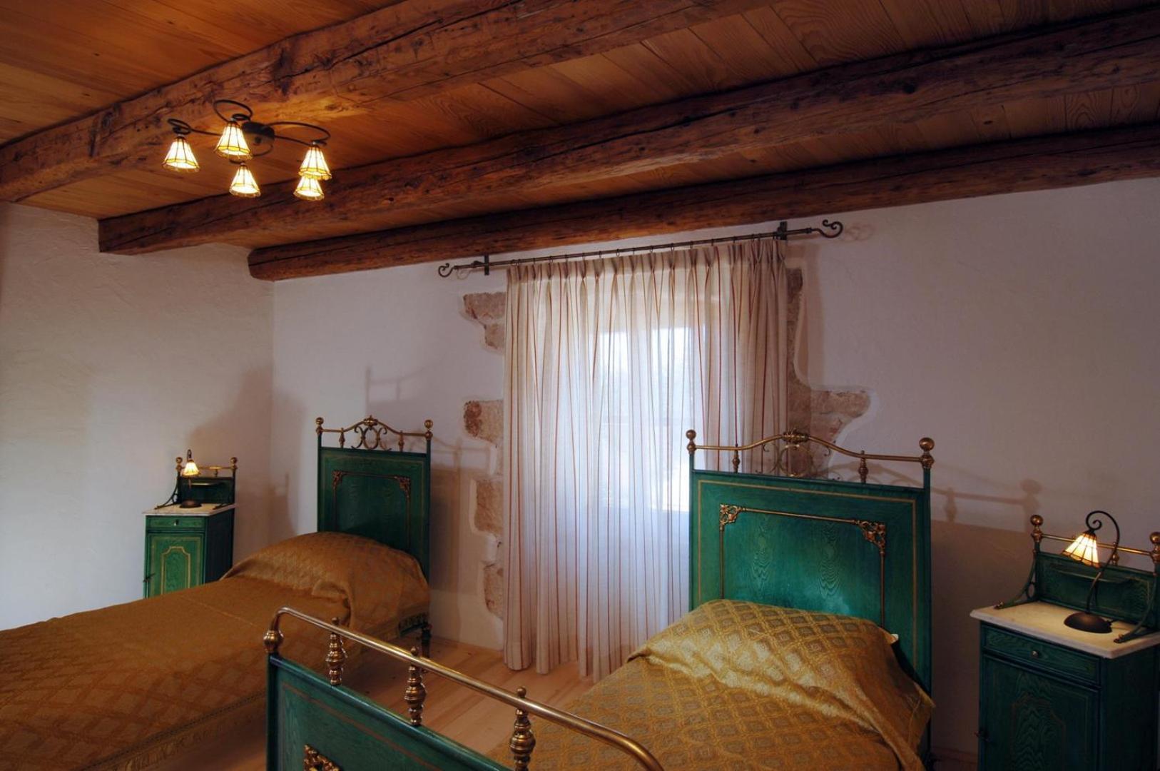 Villa photo 3