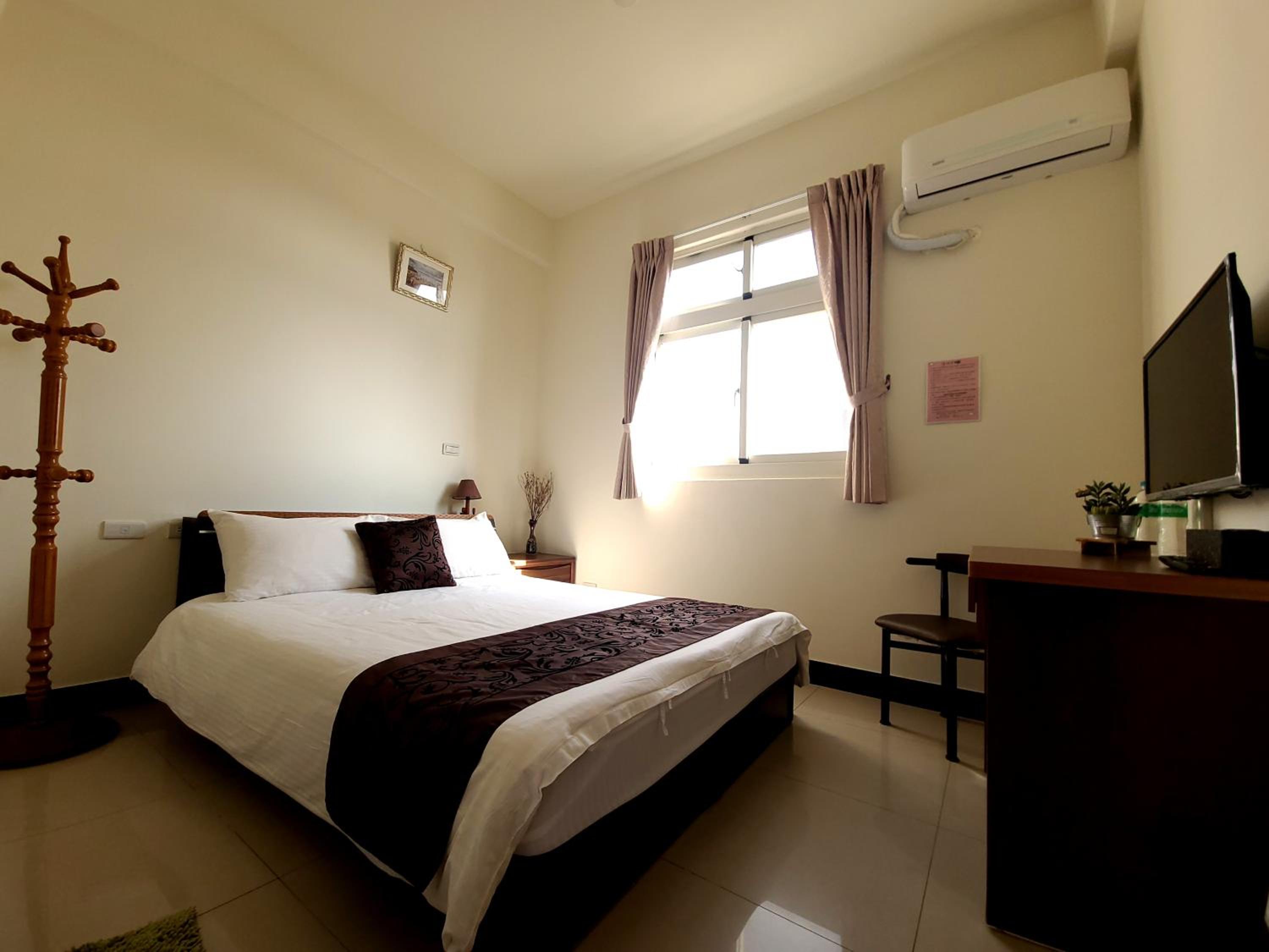 Standard Double Room photo 3