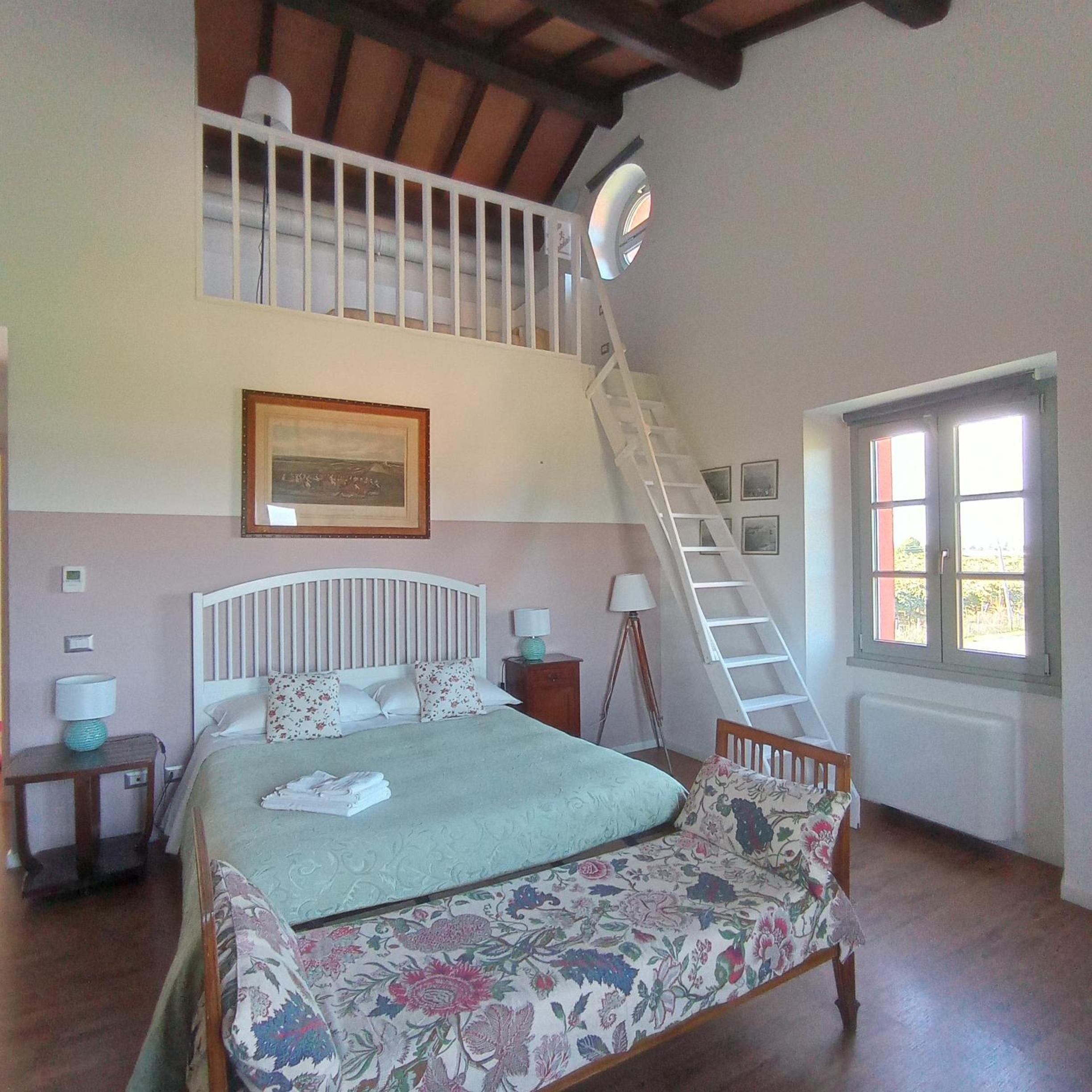 Triple Room with Private Bathroom - Photo 1