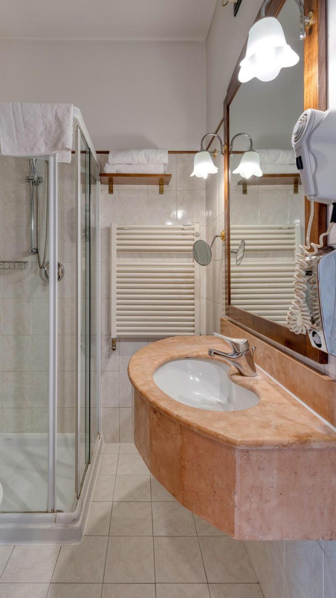 Triple Room - Photo 5