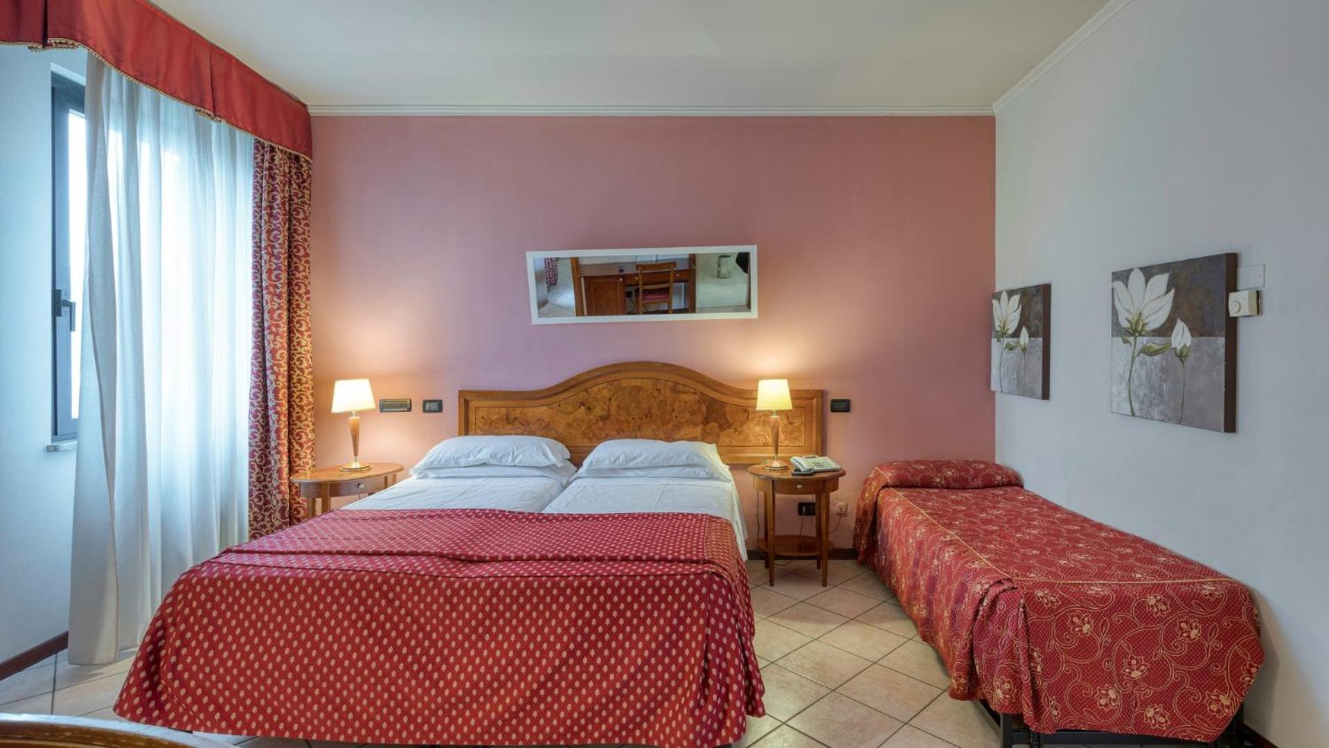 Quadruple Room photo 2