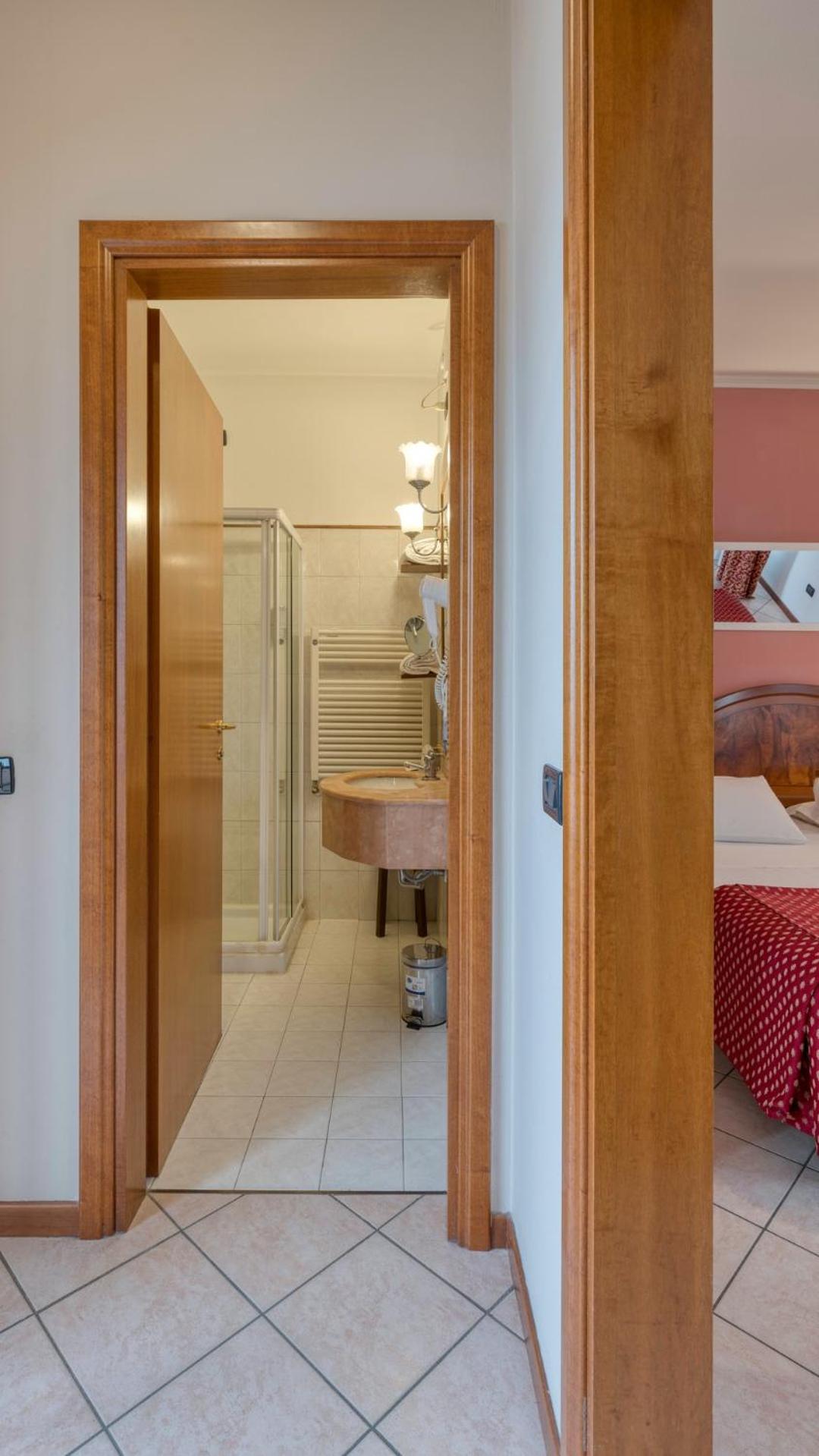 Superior Double Room - Photo 5