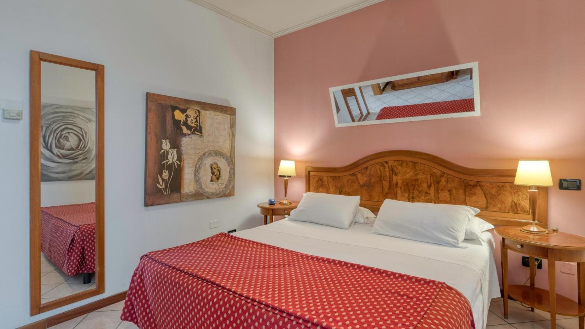 Superior Double Room - Photo 1