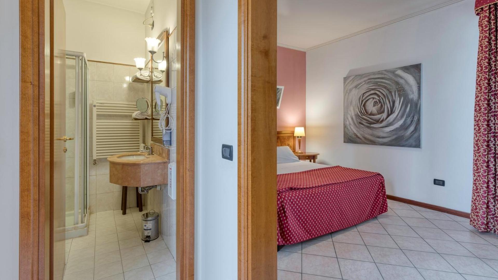 Superior Double Room - Photo 4