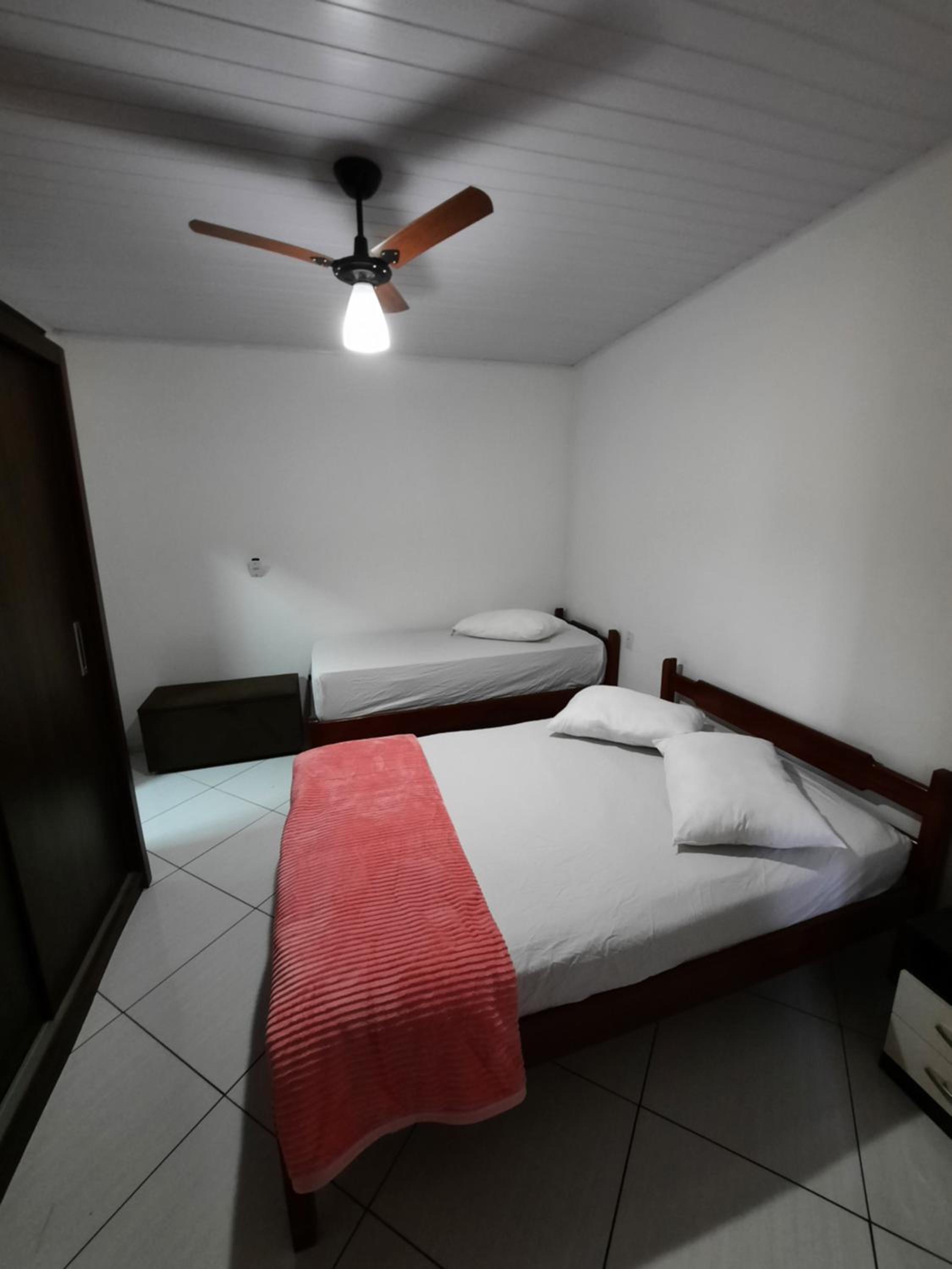 One-Bedroom House - Photo 10