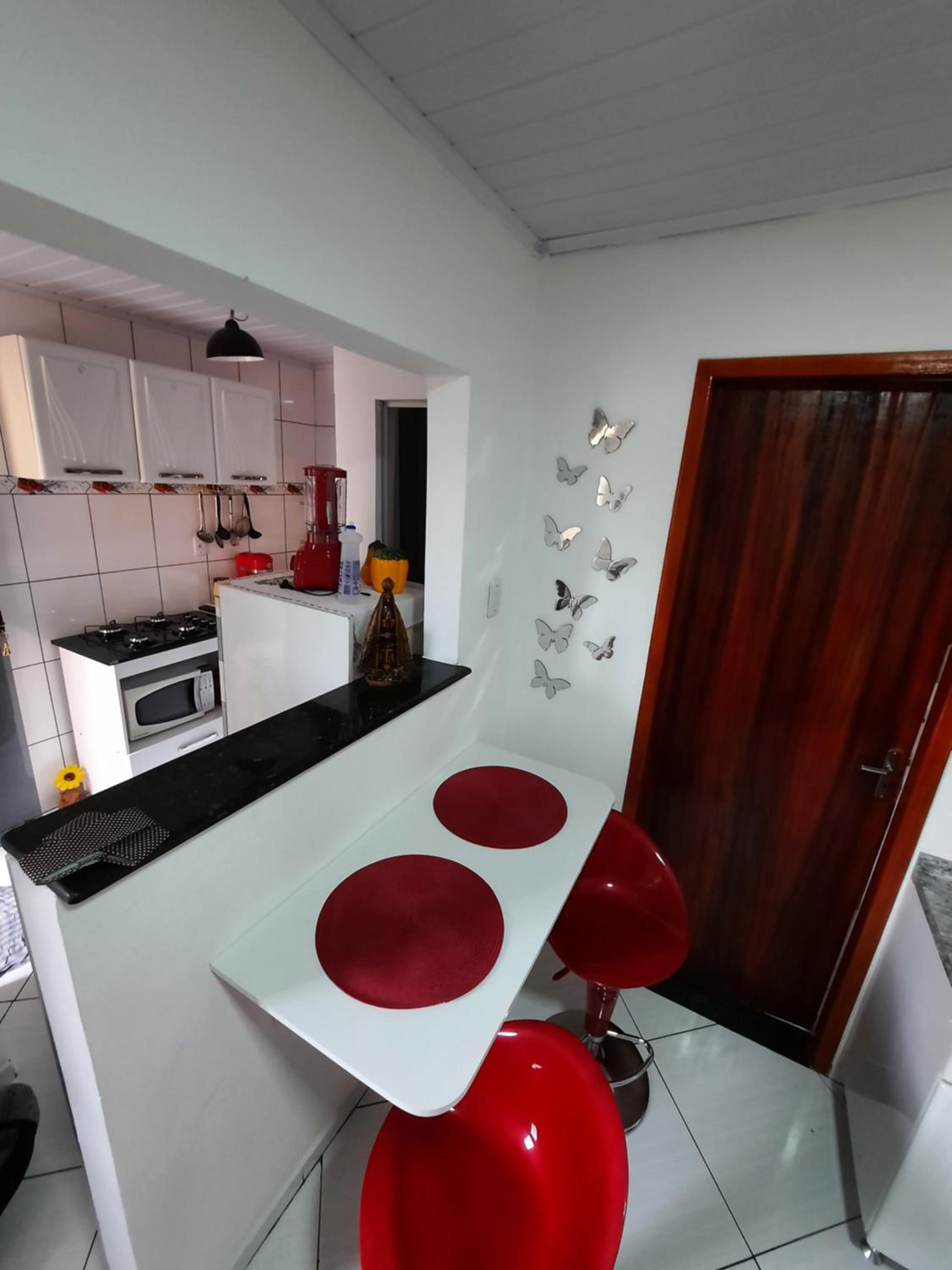 One-Bedroom House - Photo 4