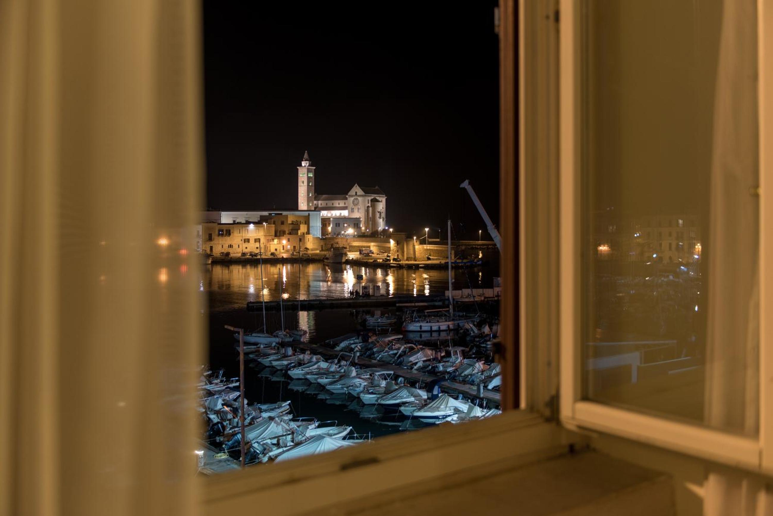 Deluxe Double or Twin Room with Sea View - Photo 2