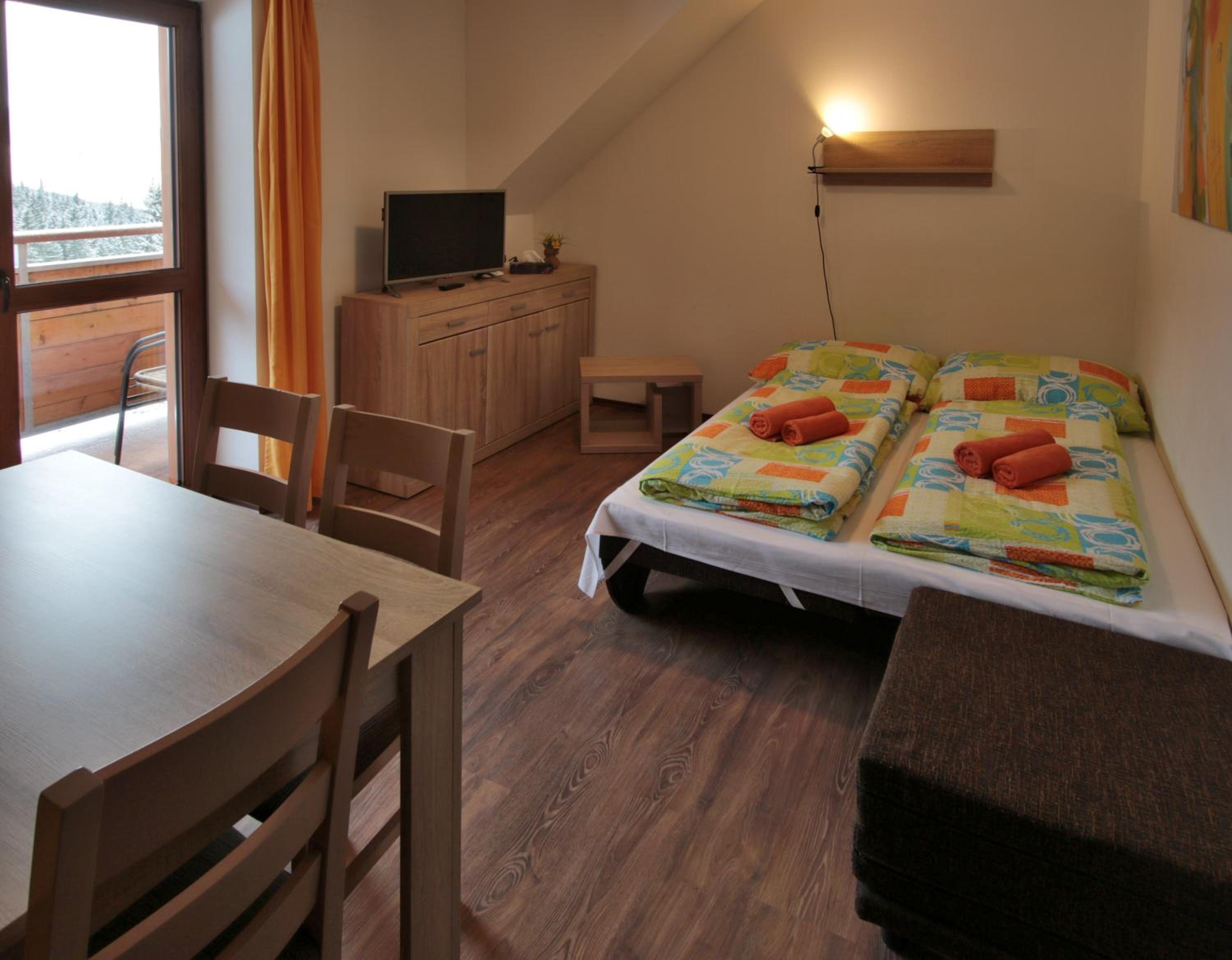 Loft - Photo 1