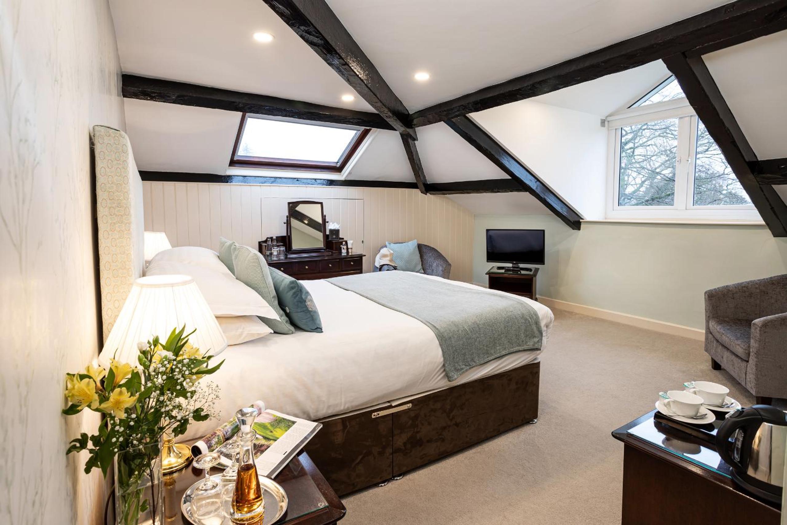 Double Room with Lake View - Photo 16