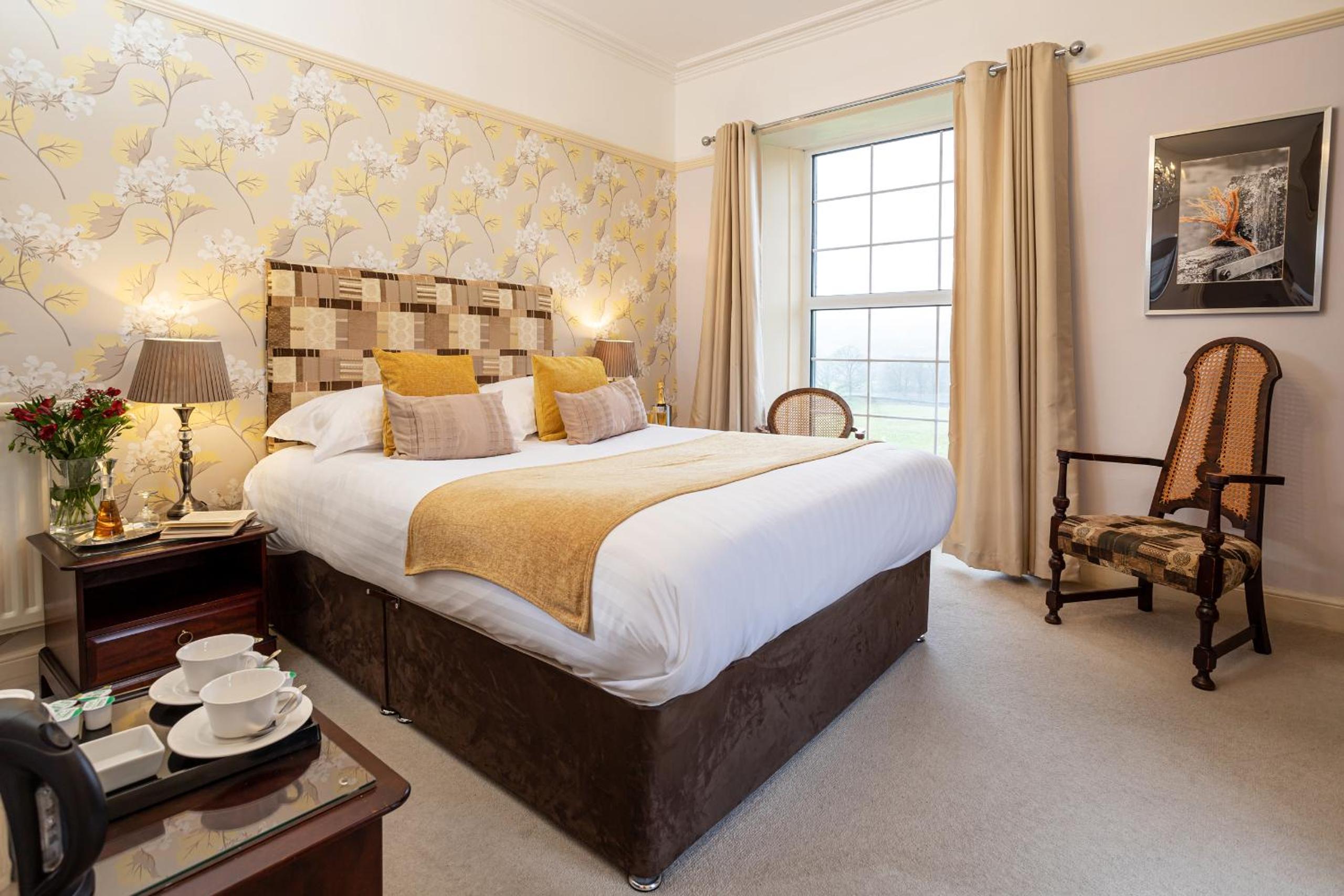 Double Room with Lake View - Photo 20