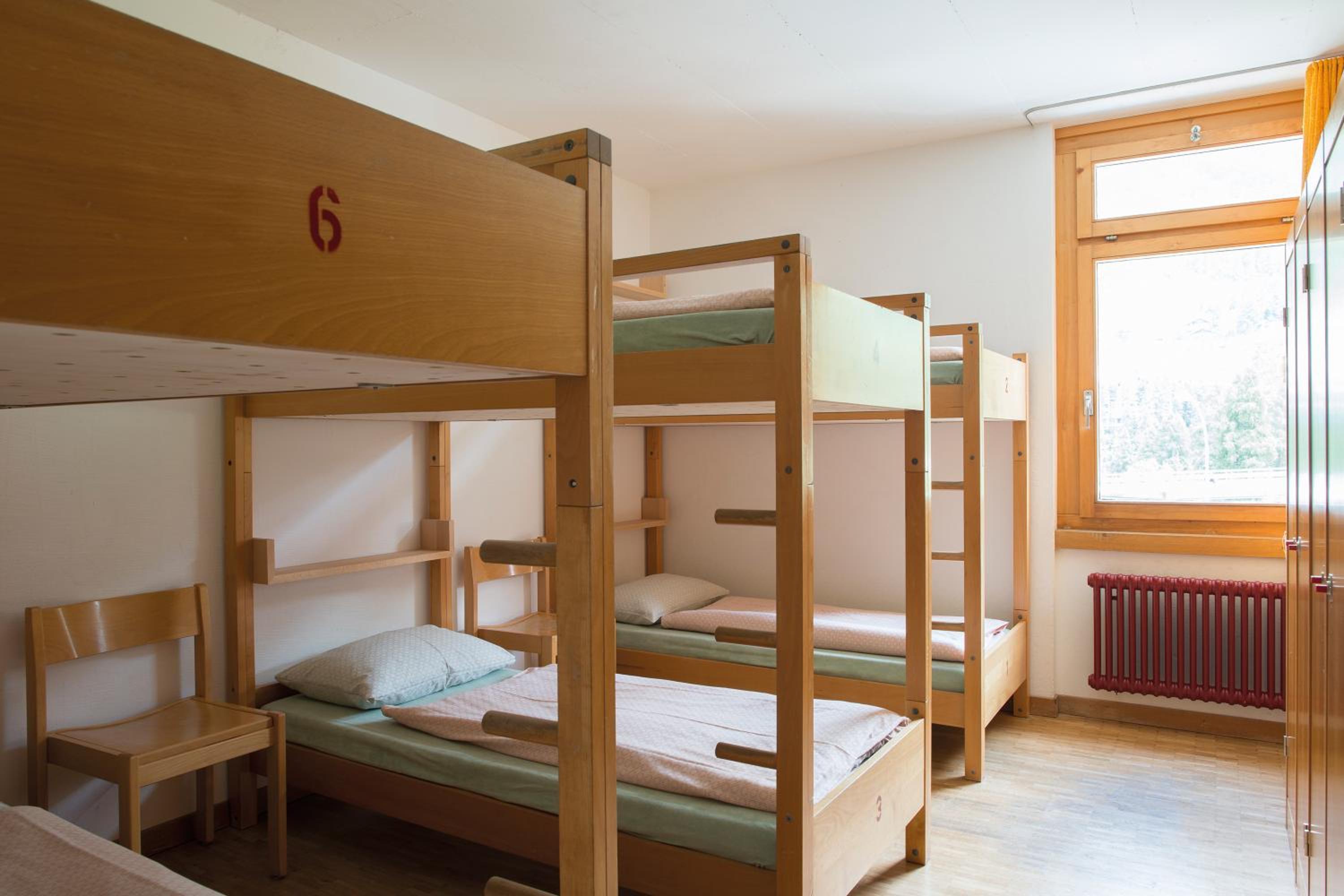 Bed in 6-Bed Dormitory Room photo 2