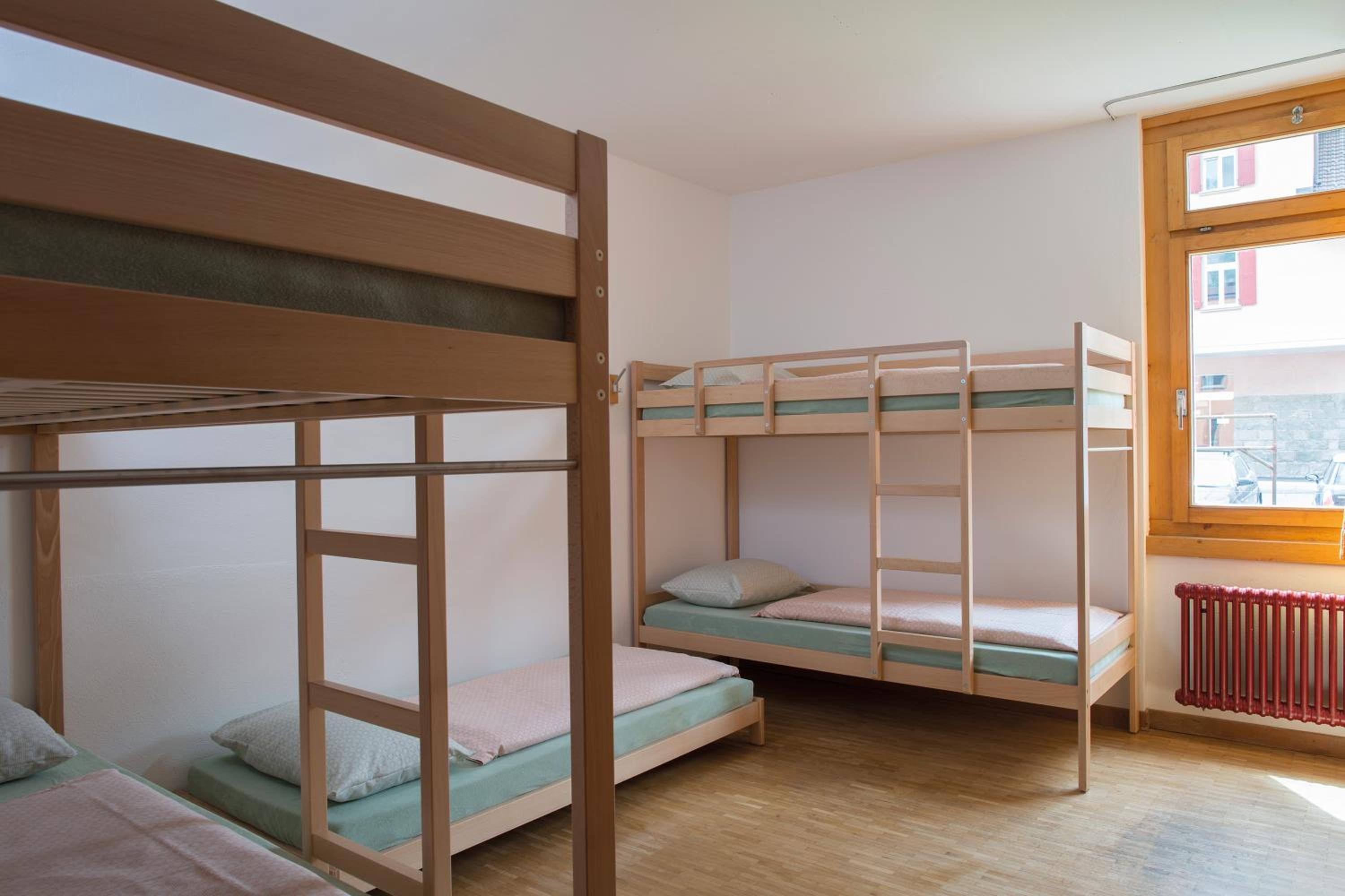 Bed in 6-Bed Dormitory Room photo 3