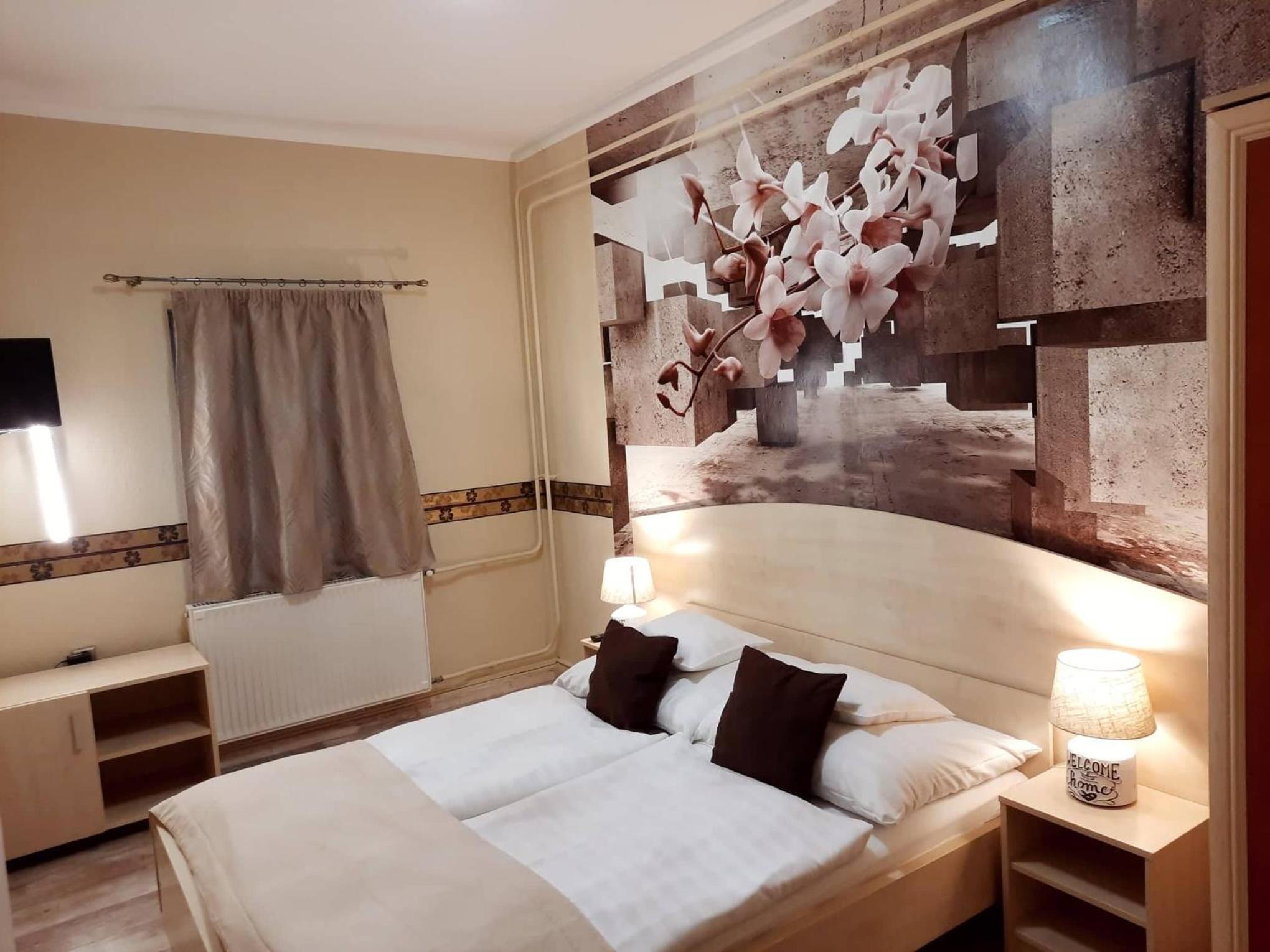 Two-Bedroom Apartment - Photo 4