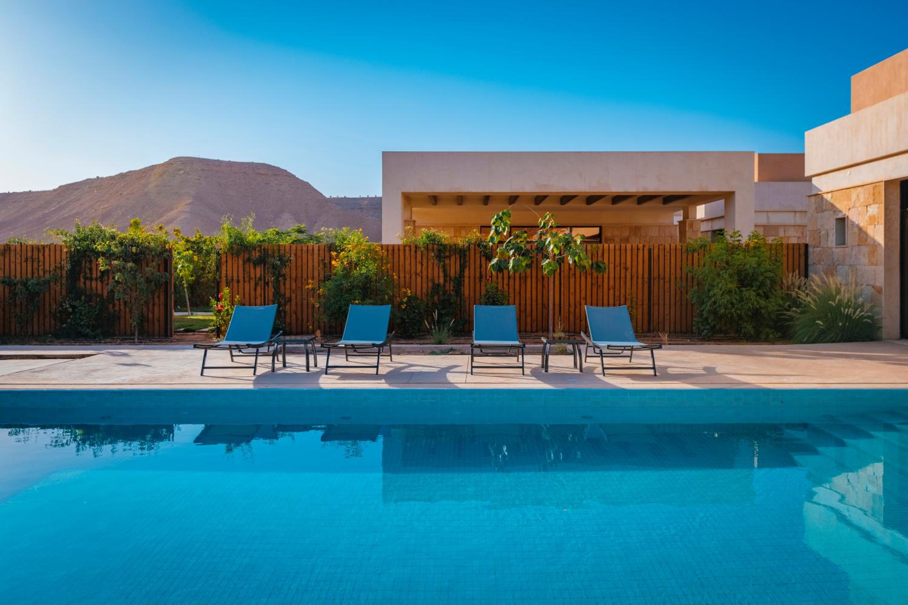 Villa with Garden View
