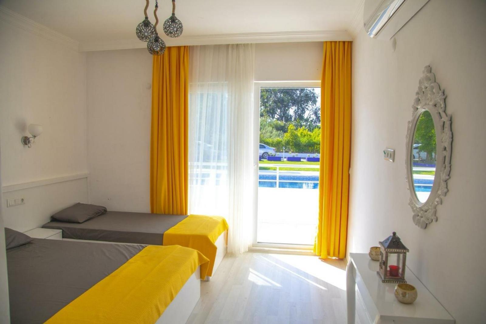 Standard Quadruple Room - Photo 1
