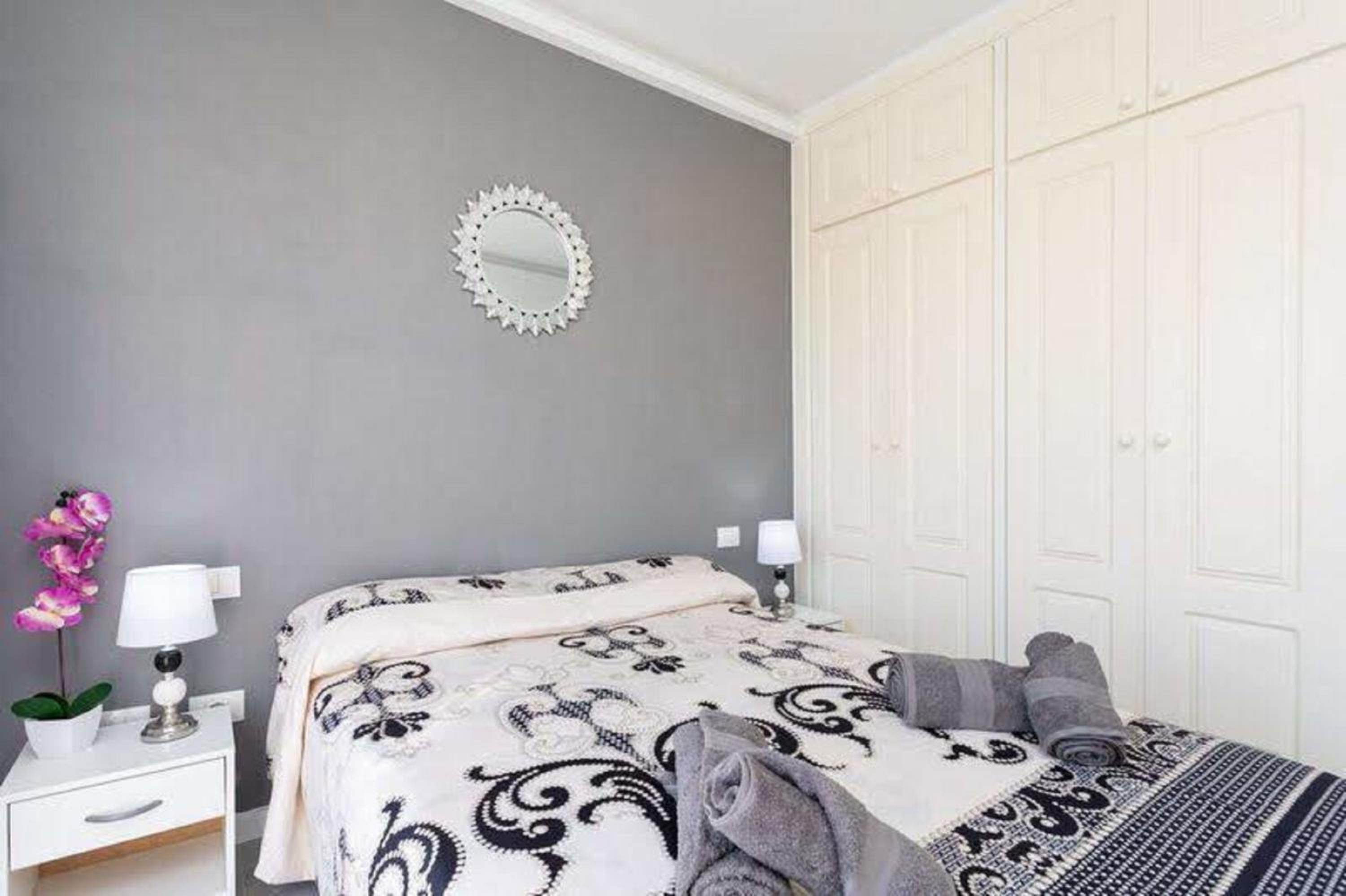 Two-Bedroom Apartment - Photo 18