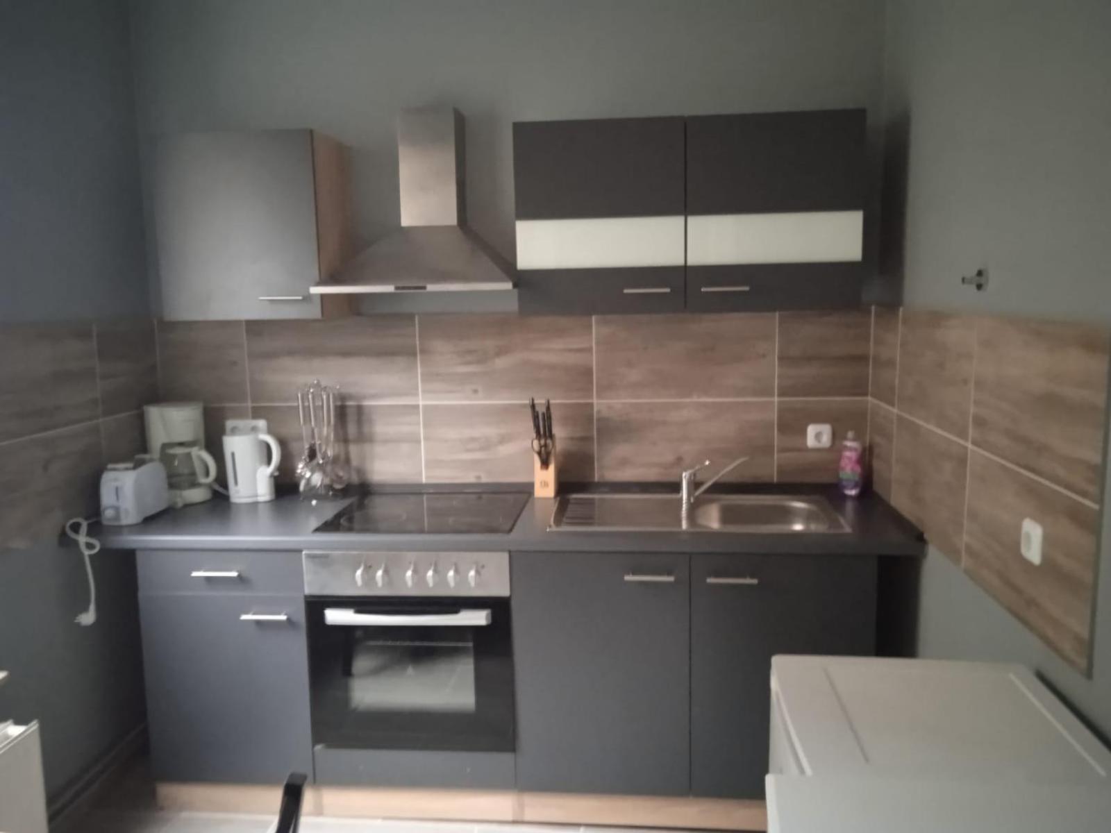 One-Bedroom Apartment - Photo 7