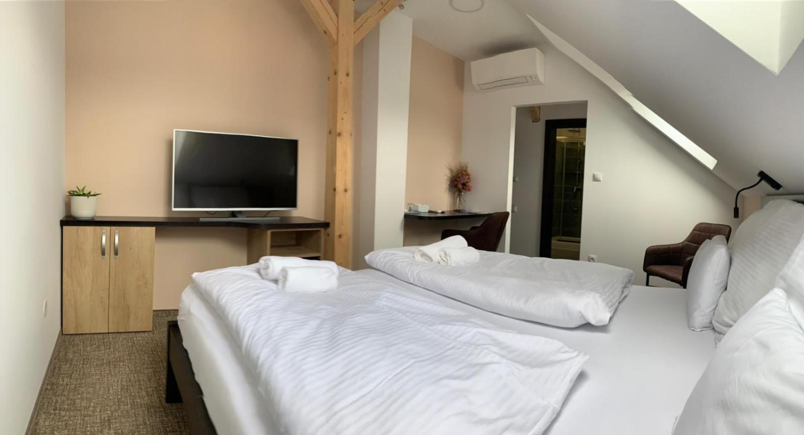 Double Room photo 1