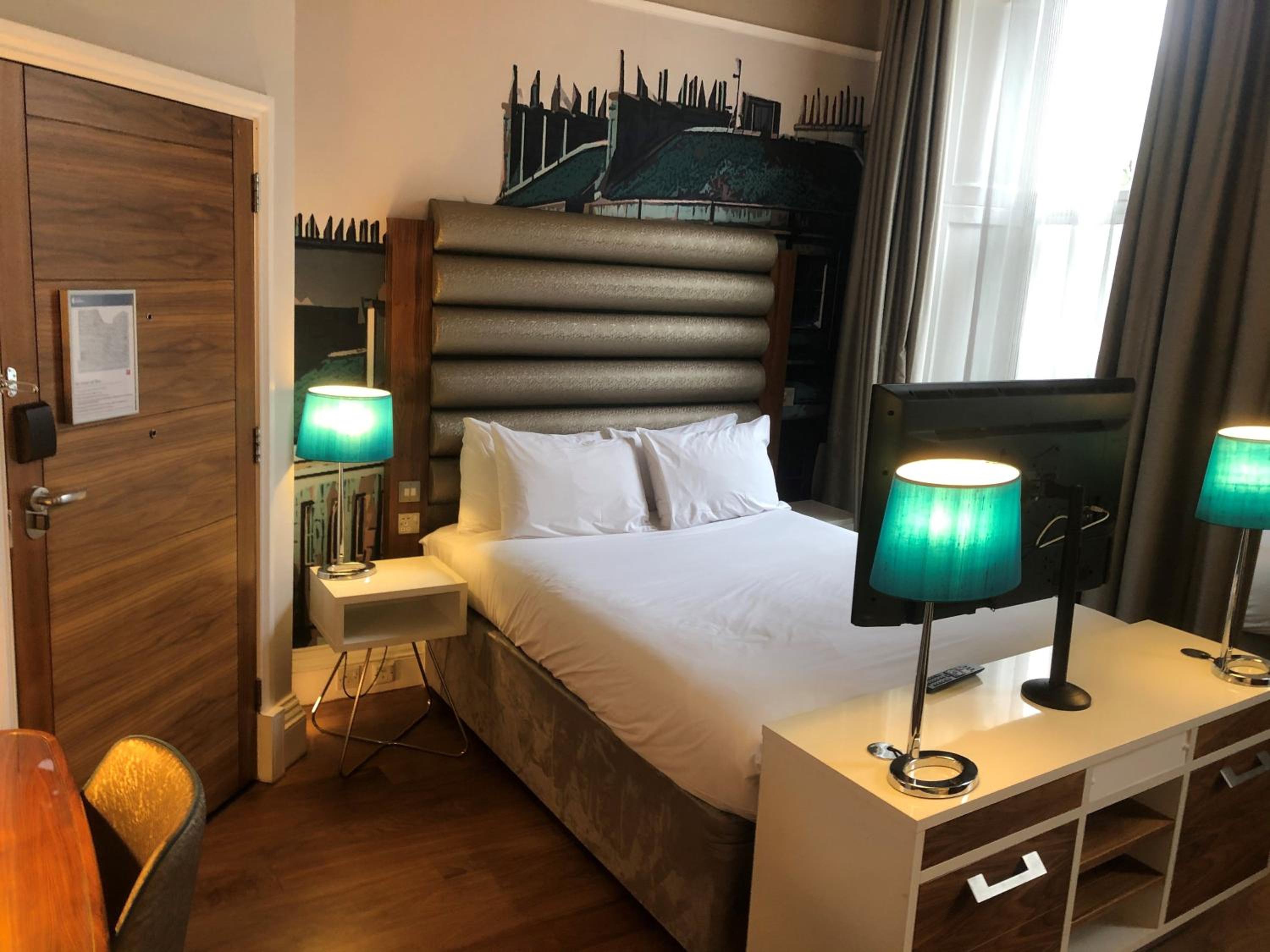Double Room - Accessible - Photo 4