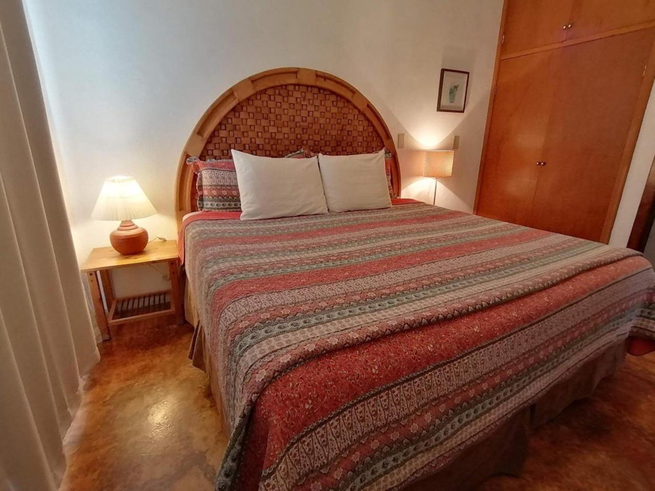 One-Bedroom Cottage - Photo 5